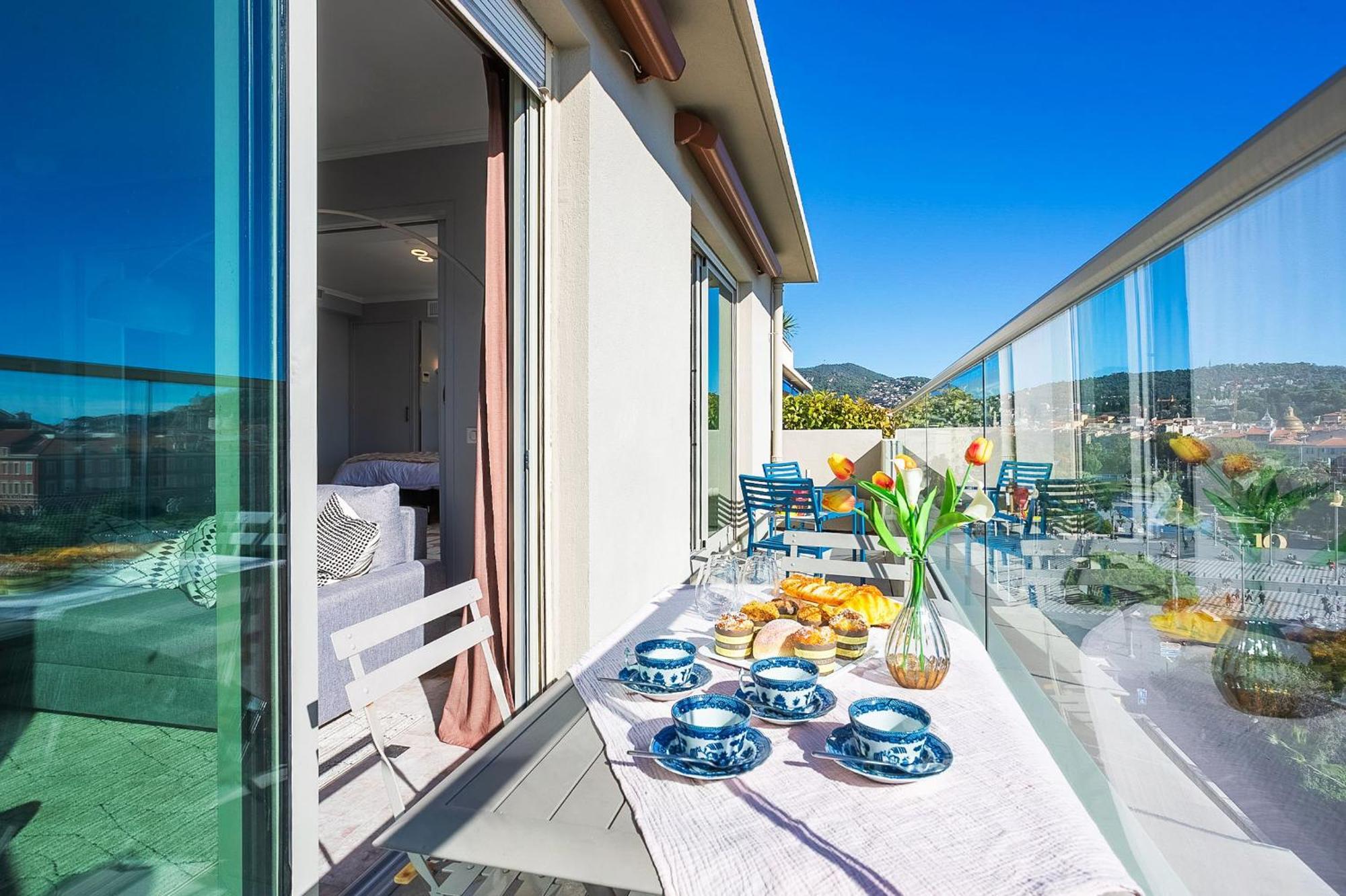 Apartment Plaza Terrace Ap4065 By Riviera Homes *
