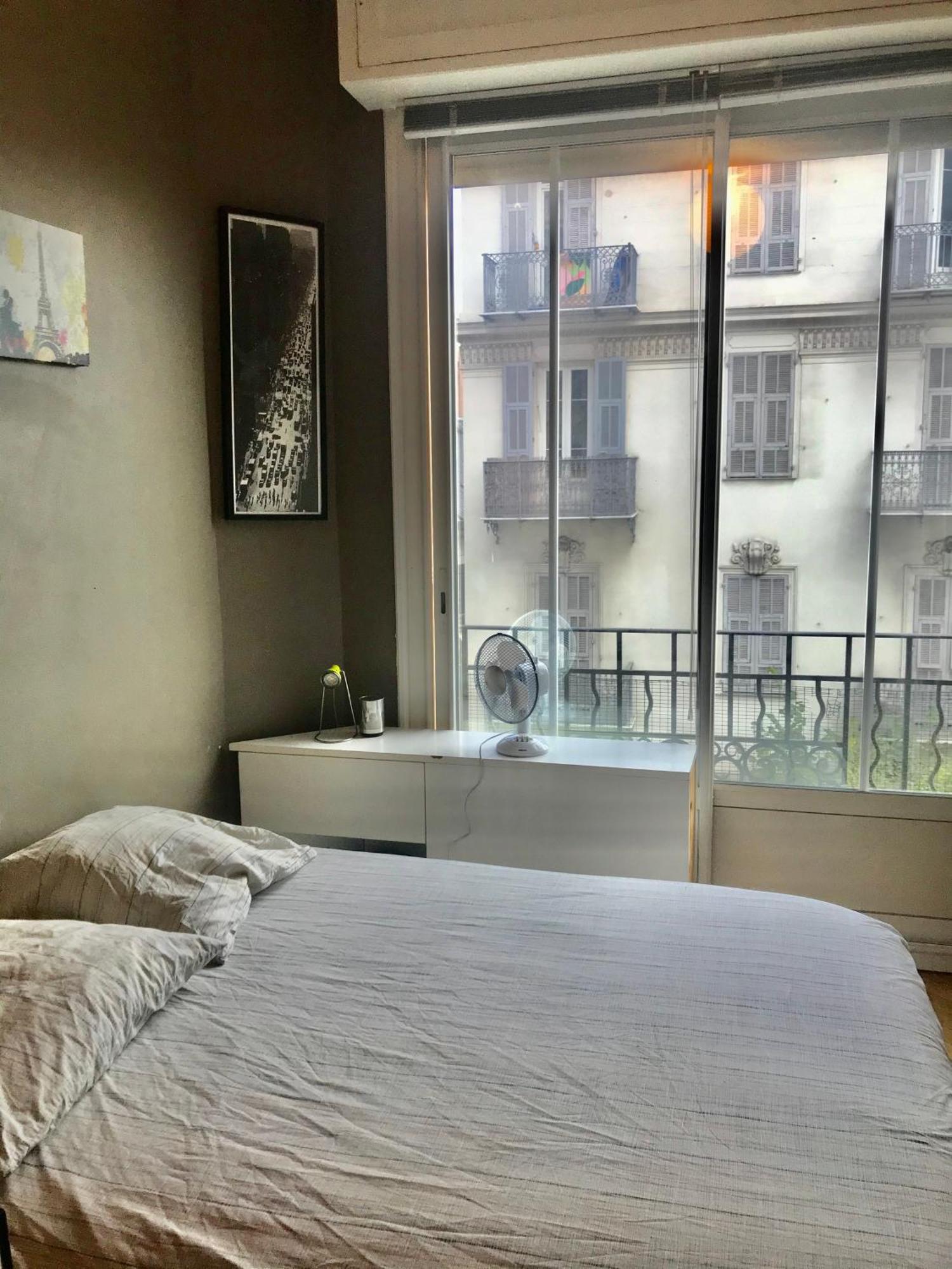 Beau 3 Pieces Liberation Apartment *