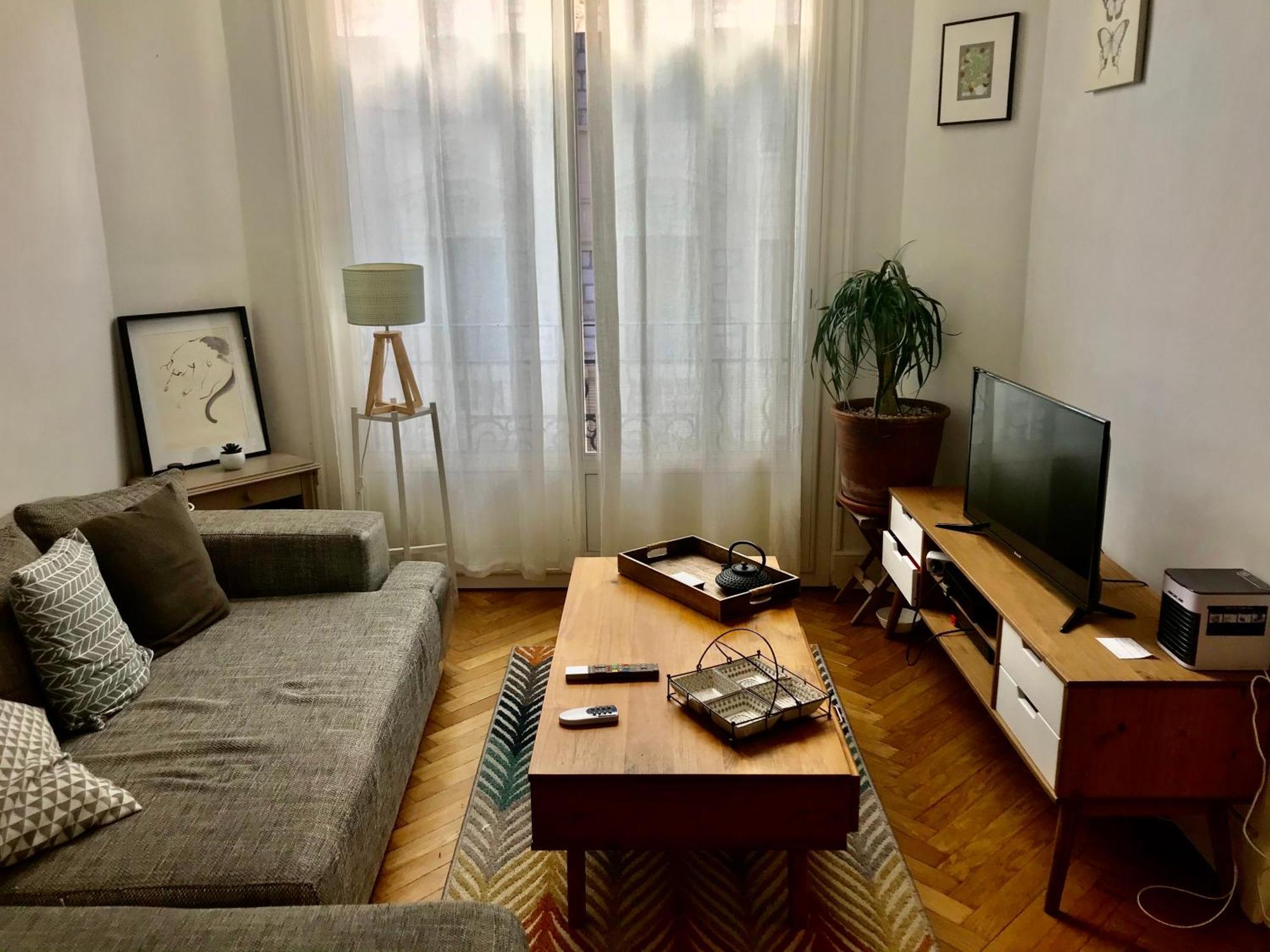 Beau 3 Pieces Liberation Apartment