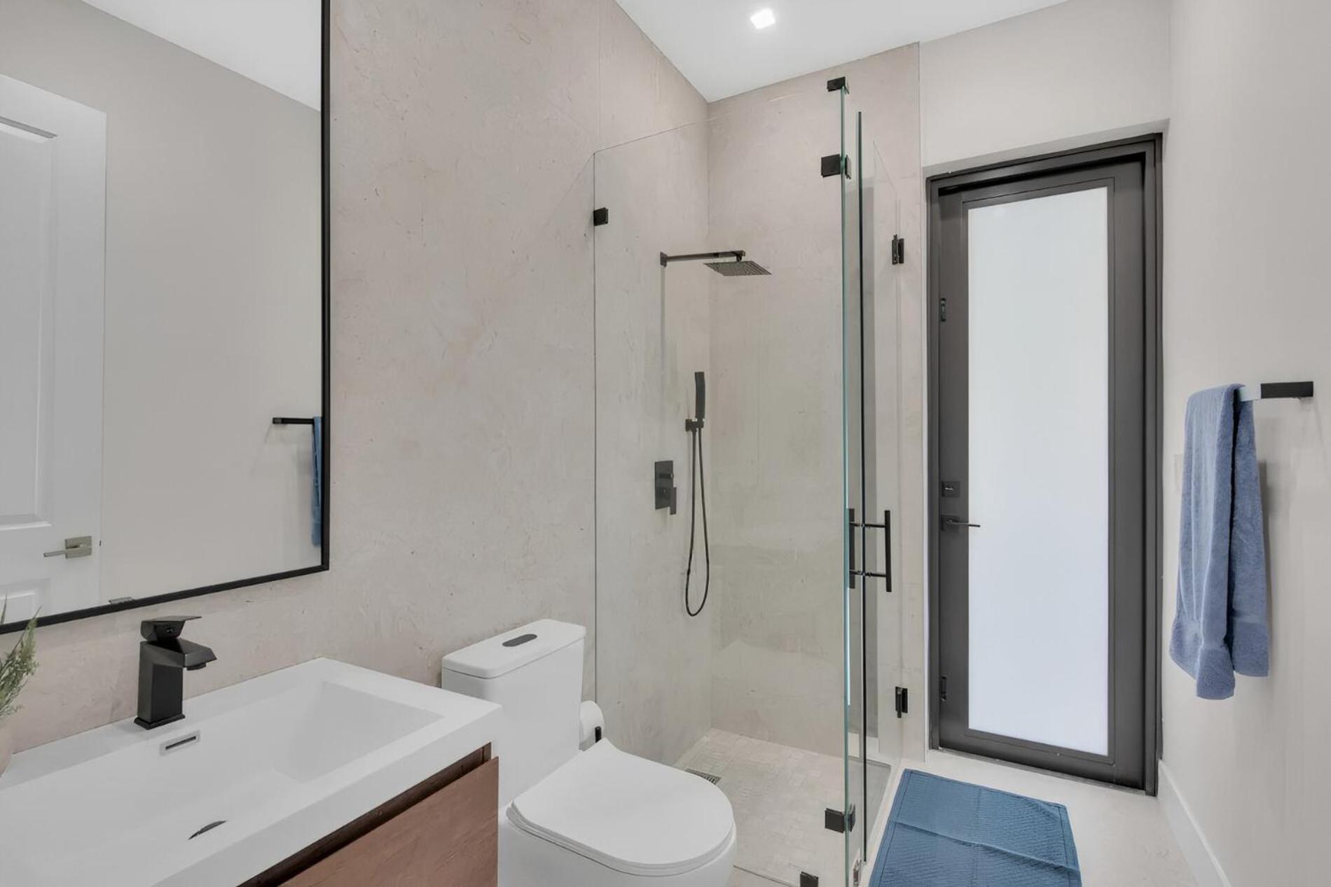 Villa Luxury - - With Pool Nice