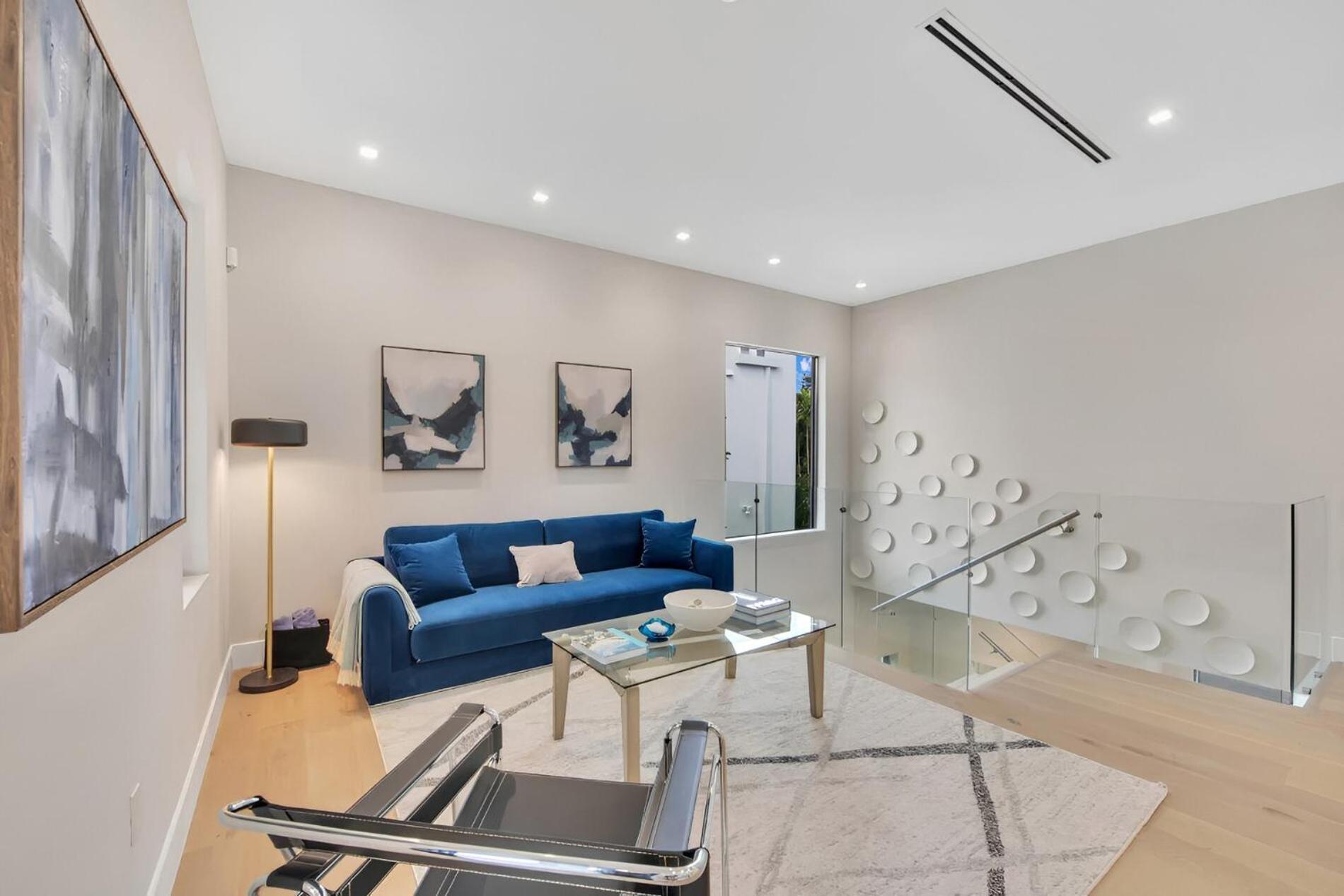 Villa Luxury - - With Pool
