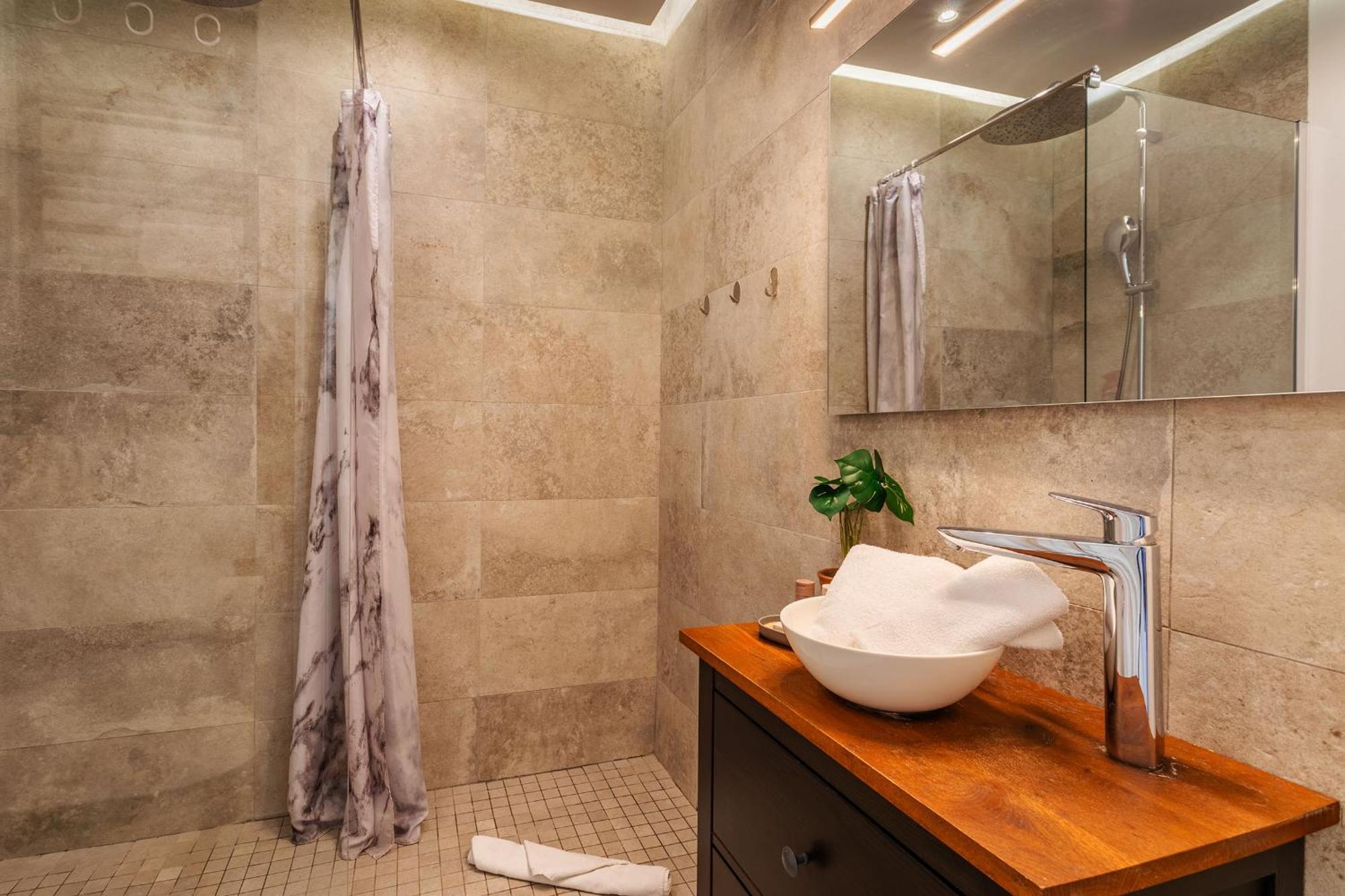 Garibaldi Ap4447 By Riviera Homes *