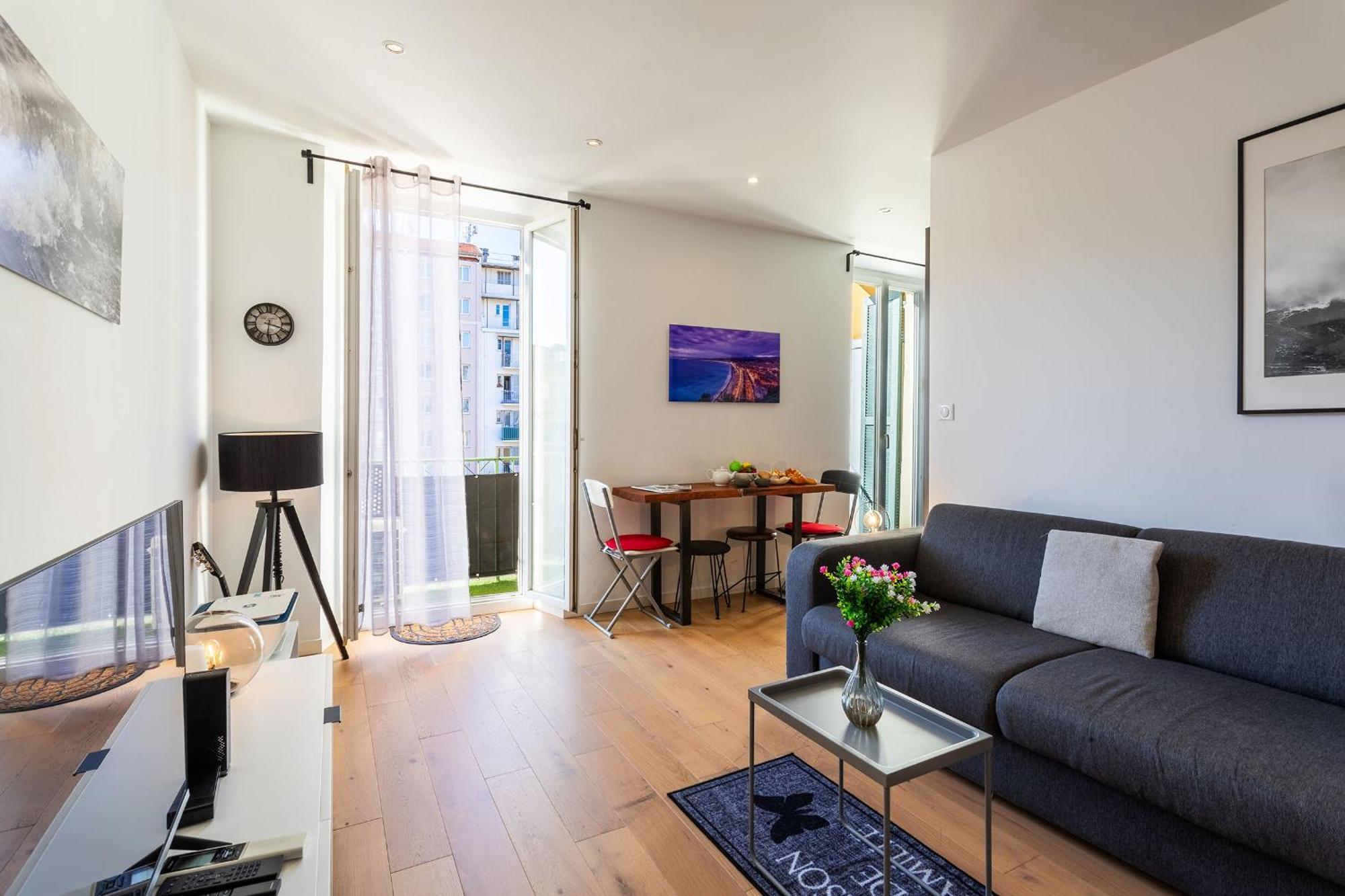 Garibaldi Ap4447 By Riviera Homes Apartment Nice