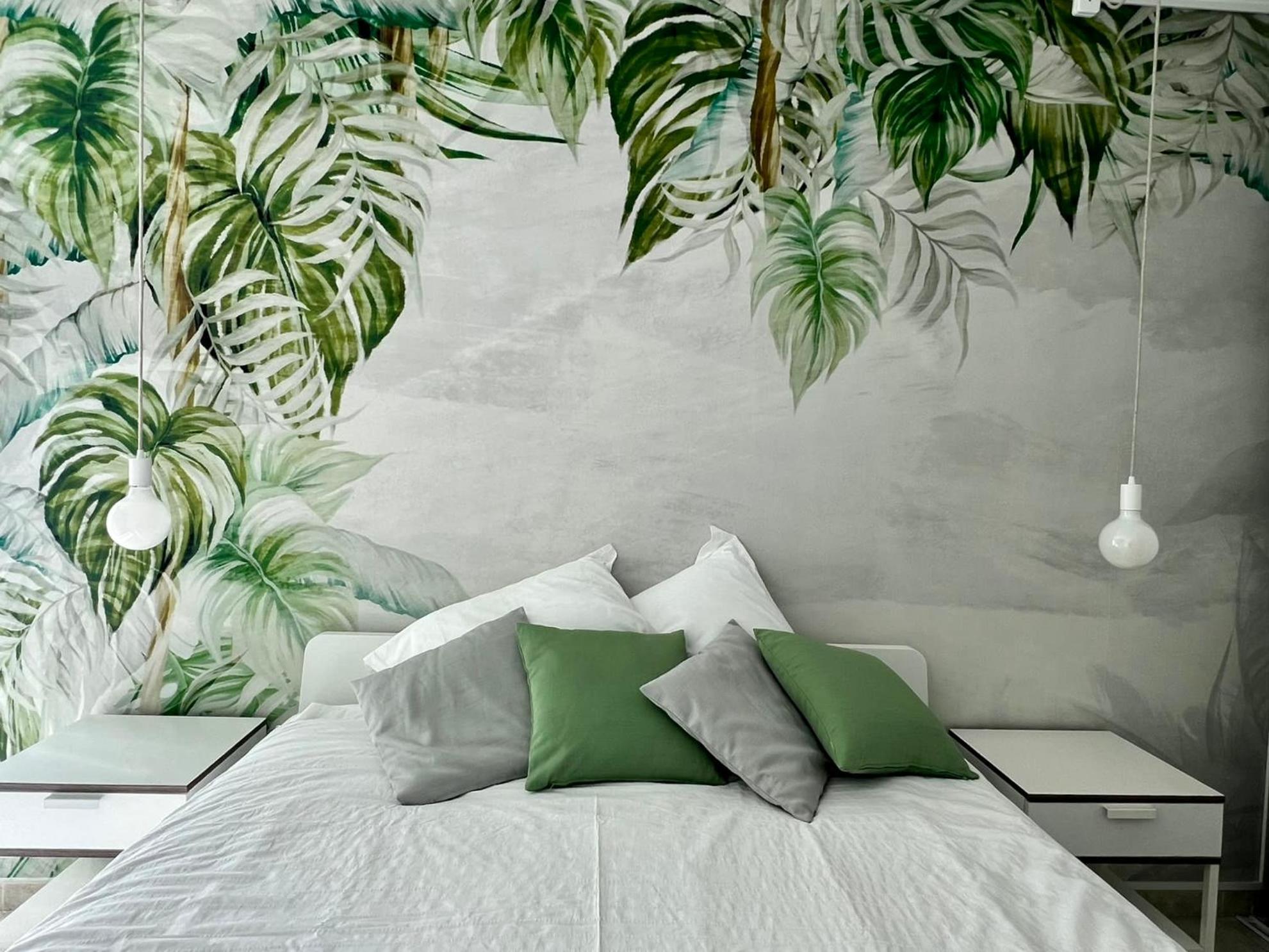 Risso - Charming One Bedroom With A Balcony *