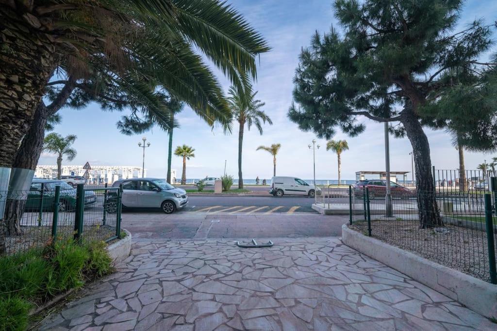 La Prom - A Two Bedroom With A Sea View Apartment