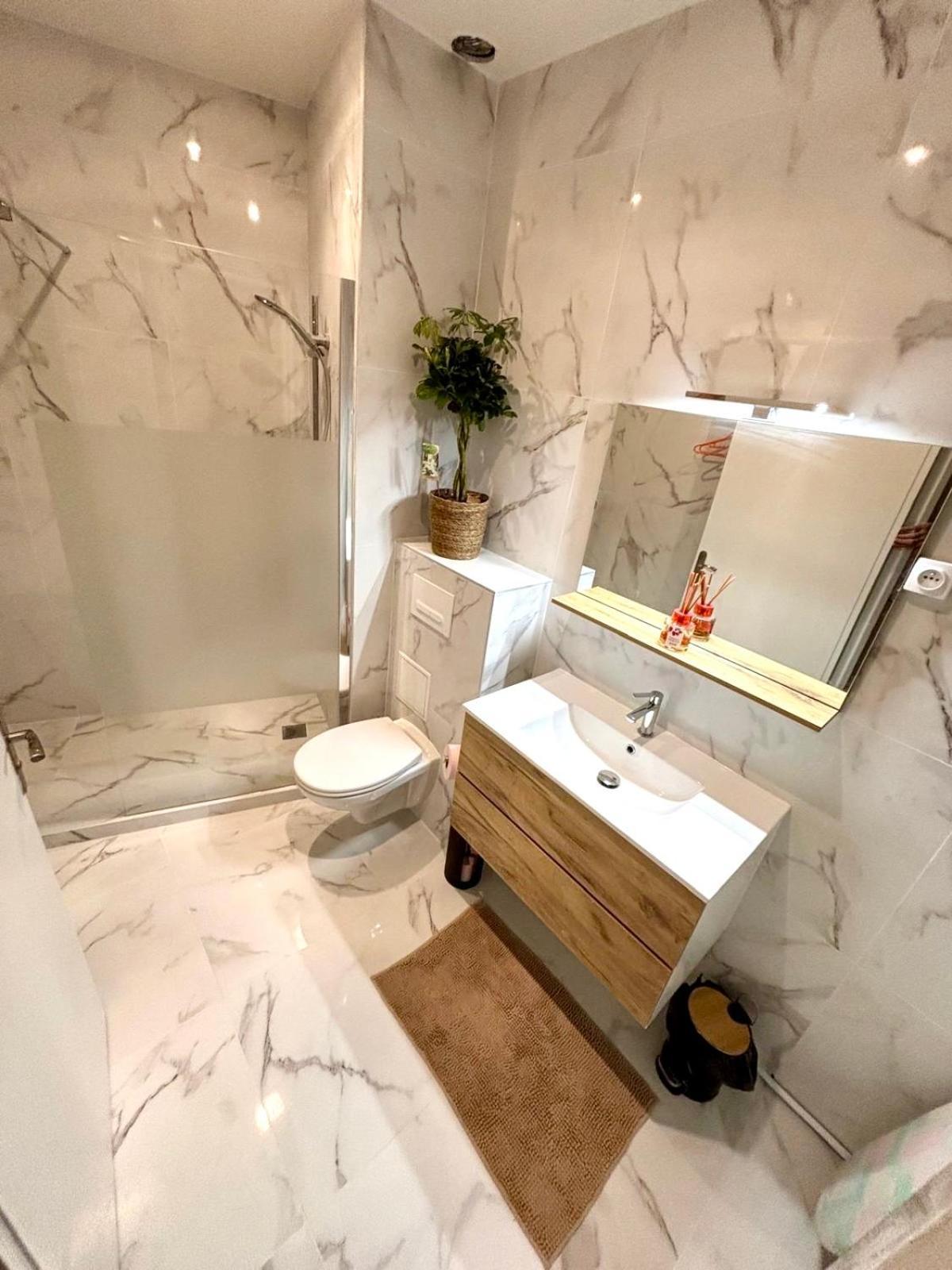 Apartment L'echappee De Riviera I Centre-ville I Climatise I Proche Gare Et I Ideal Couple Et Famille Nice