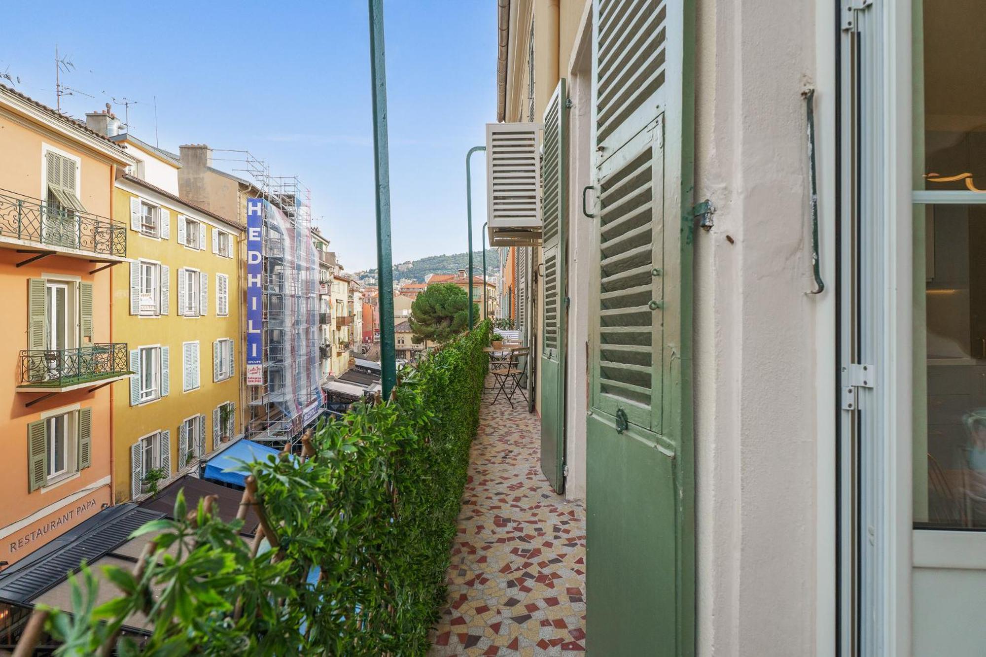 Renting - 8bonaparte - Architect Loft Luxury 4 Bedrooms View Place Du Pin Apartment *