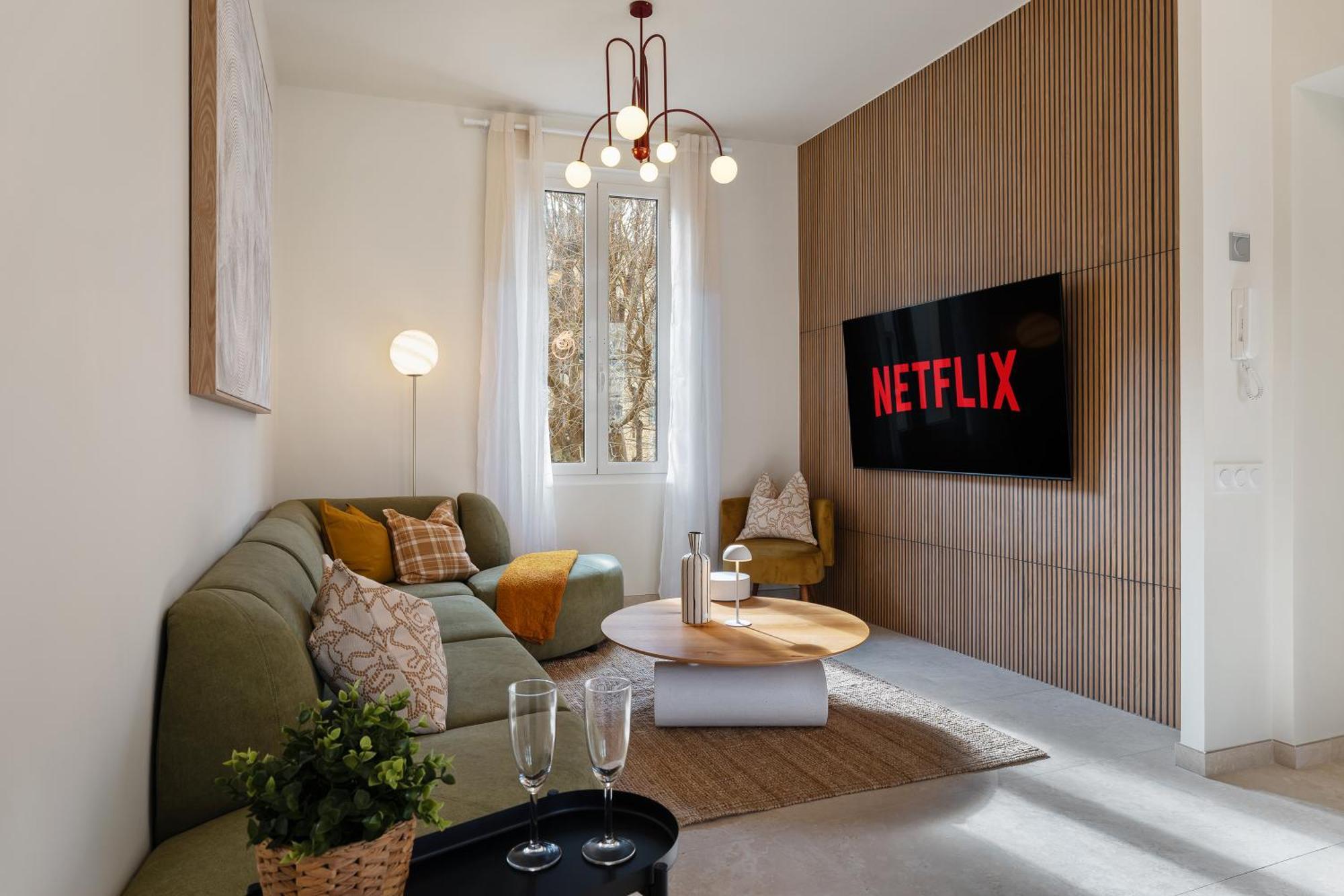 Renting - 8bonaparte - Architect Loft Luxury 4 Bedrooms View Place Du Pin Apartment *