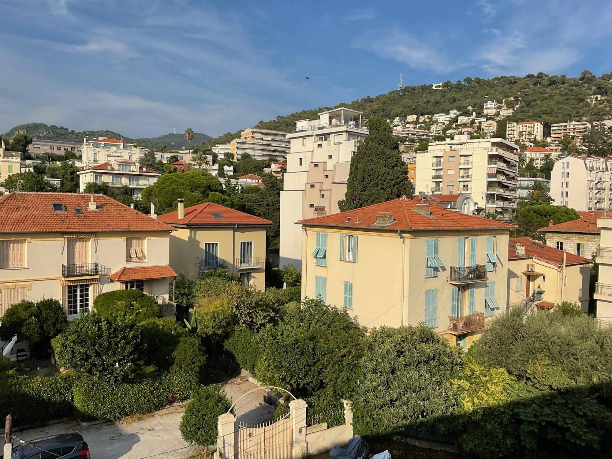 Apartment Lympia - One Bedroom Near The Port