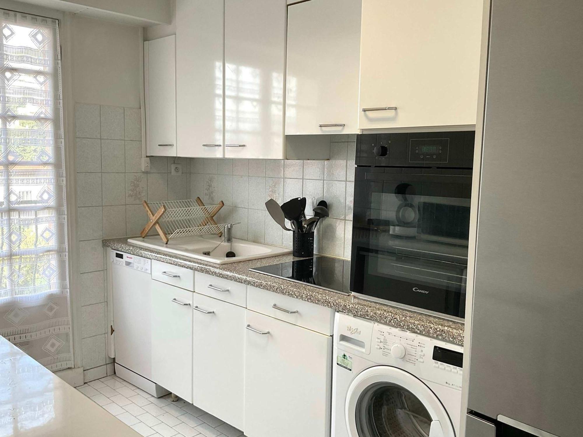 Lympia - One Bedroom Near The Port * Nice