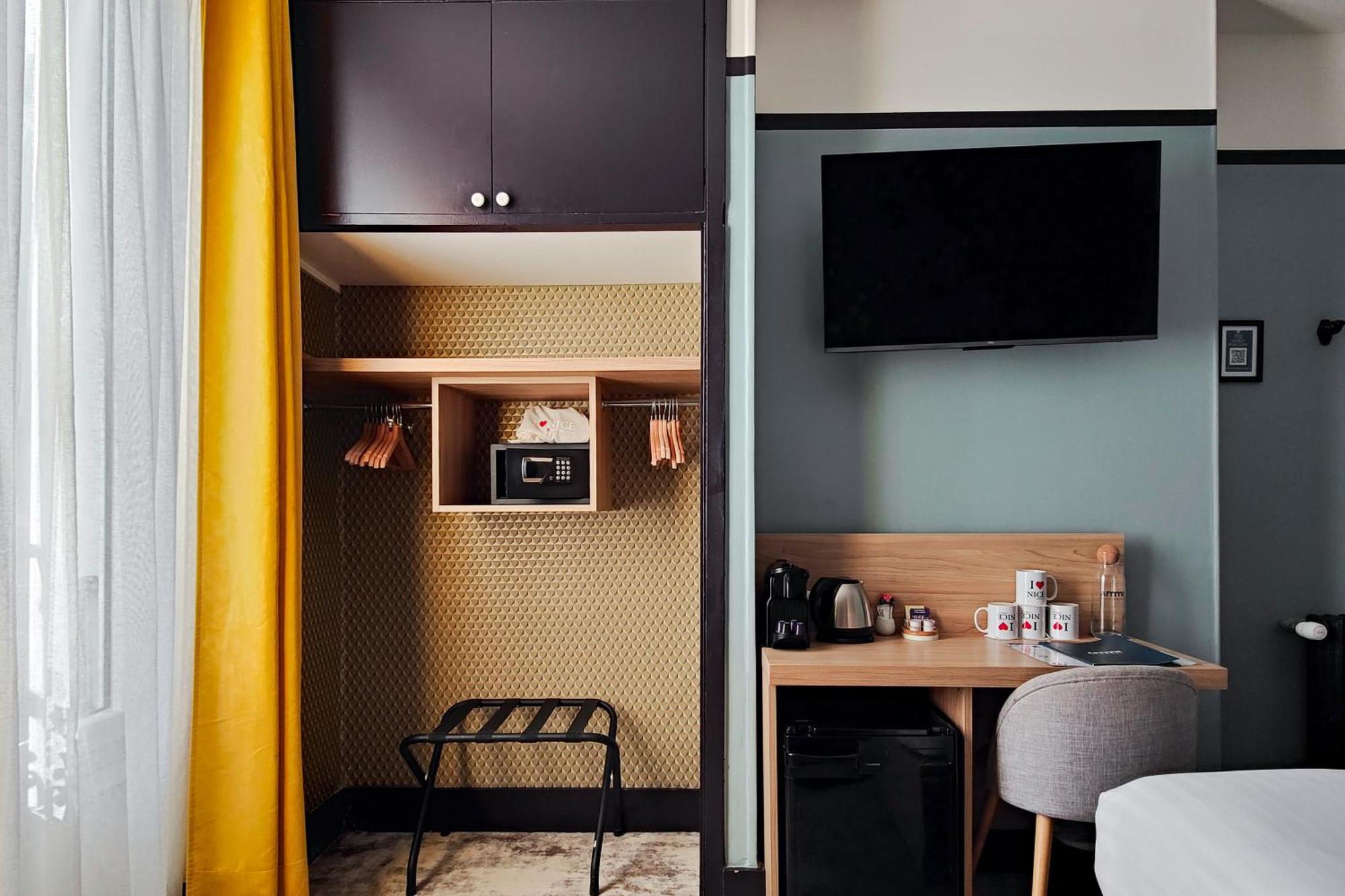 Hotel De France 3*