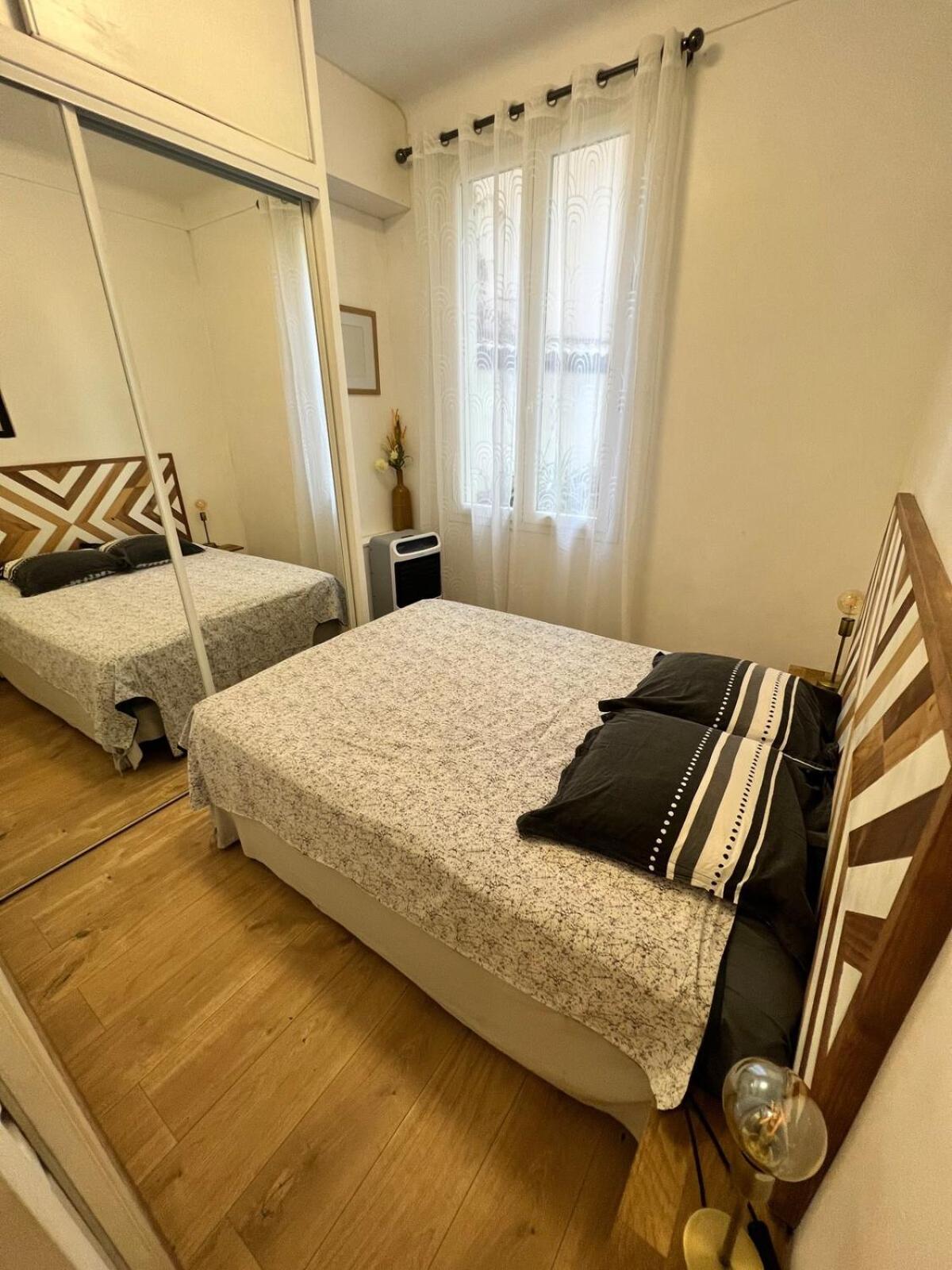 Apartment T2 Centre De Face De La Gare Routiere *