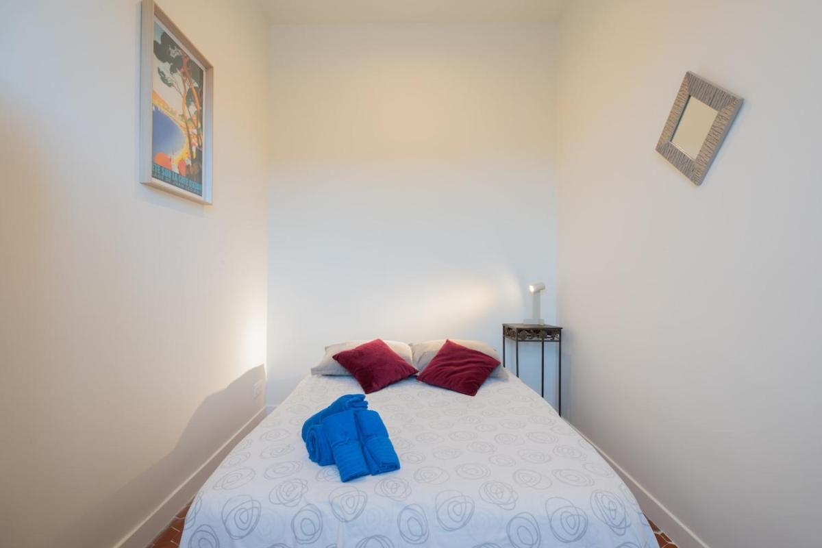 - Beautiful Bright - 10 Min Apartment Nice