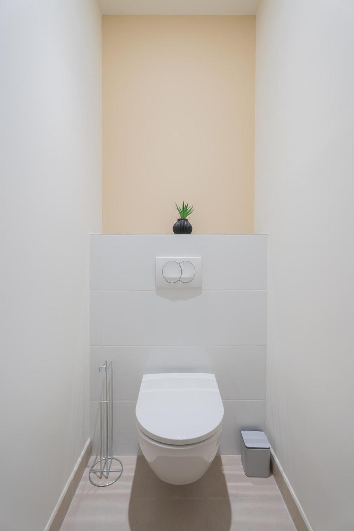 Apartment - Beautiful Bright - 10 Min Nice