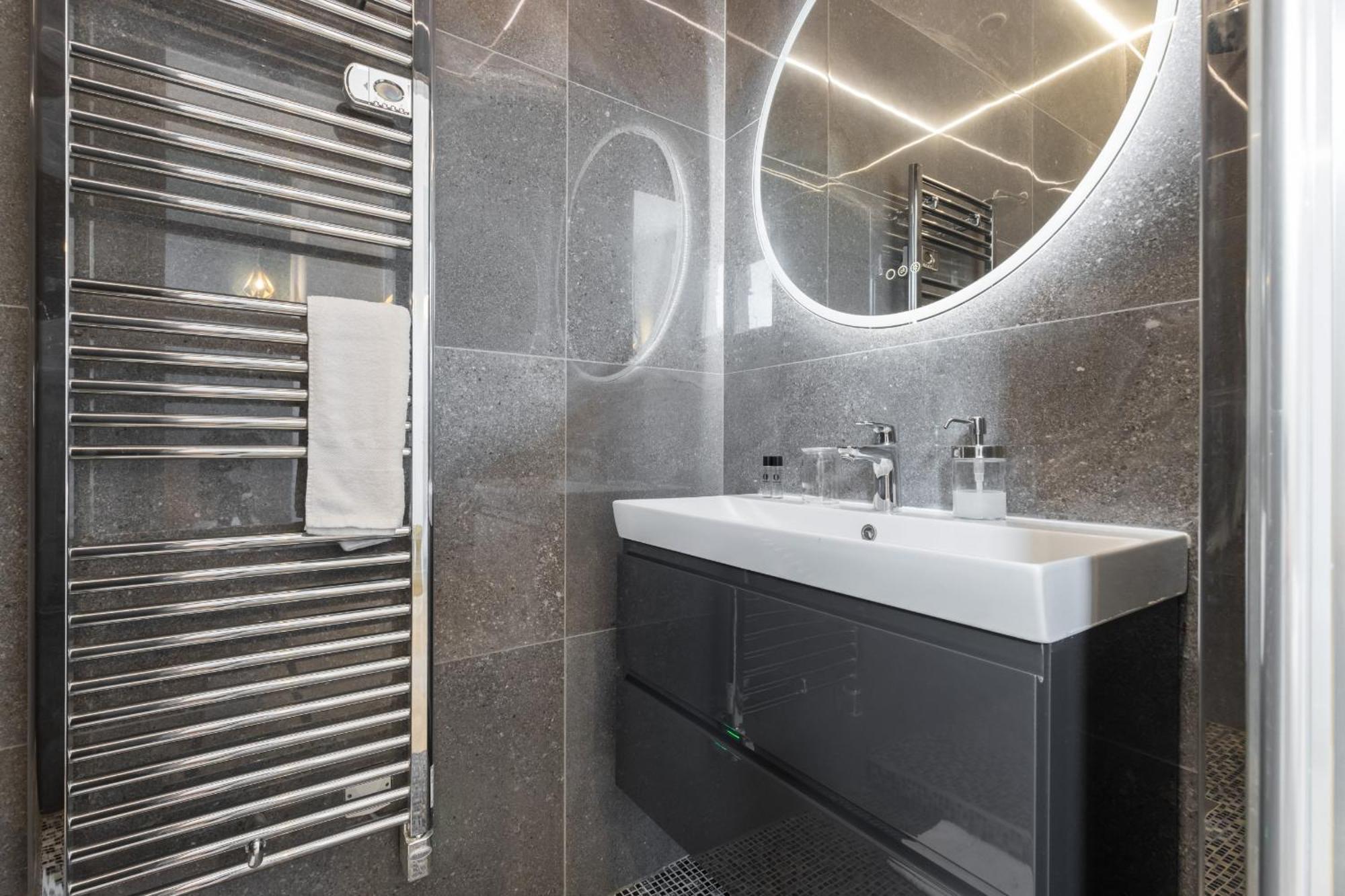 Apartment 4 France - Magnifique 2p - Carre D Or - Clim