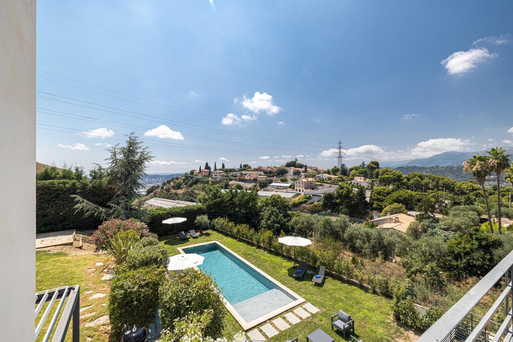 Cremat - Contemporaine - Piscine - Climatisation Holiday home