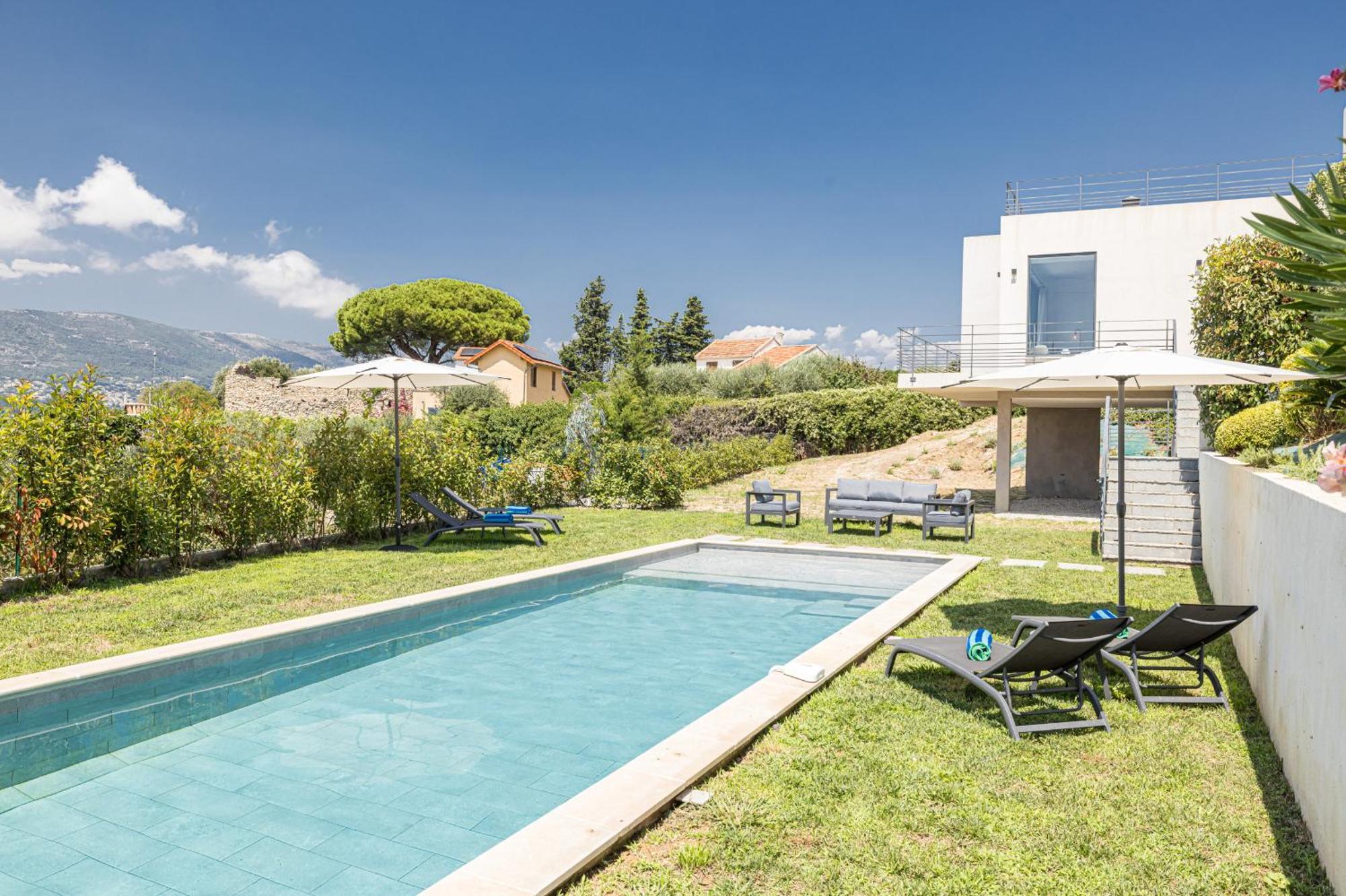 Cremat - Contemporaine - Piscine - Climatisation *