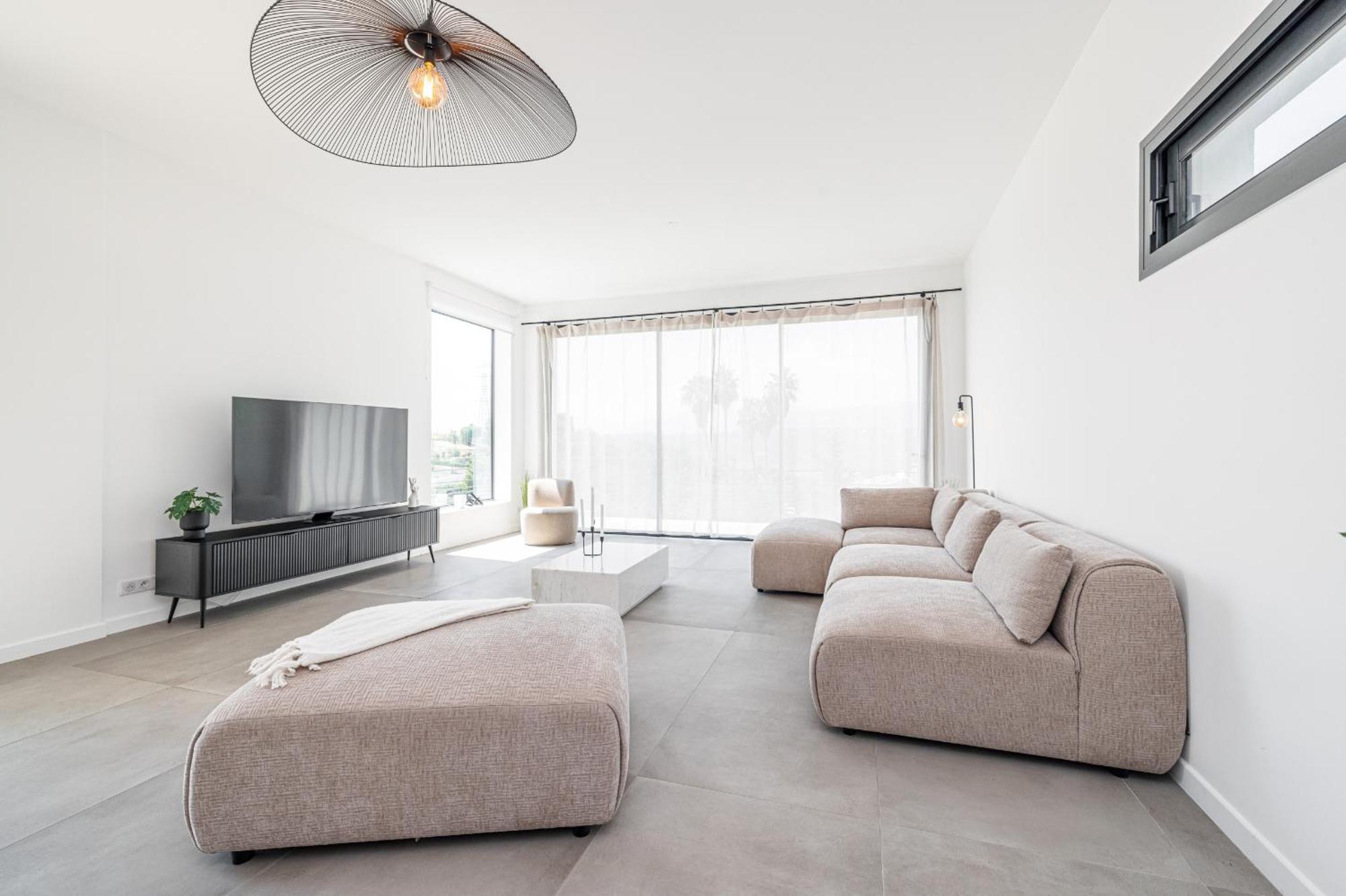 Cremat - Contemporaine - Piscine - Climatisation *