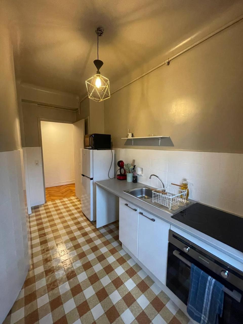Cozy Flat In *