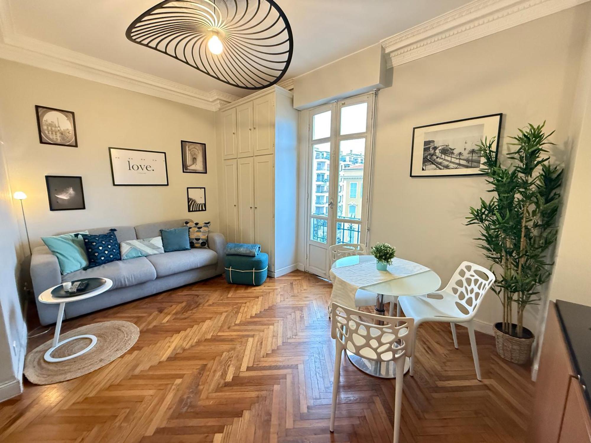 Cosy Centre Apartment