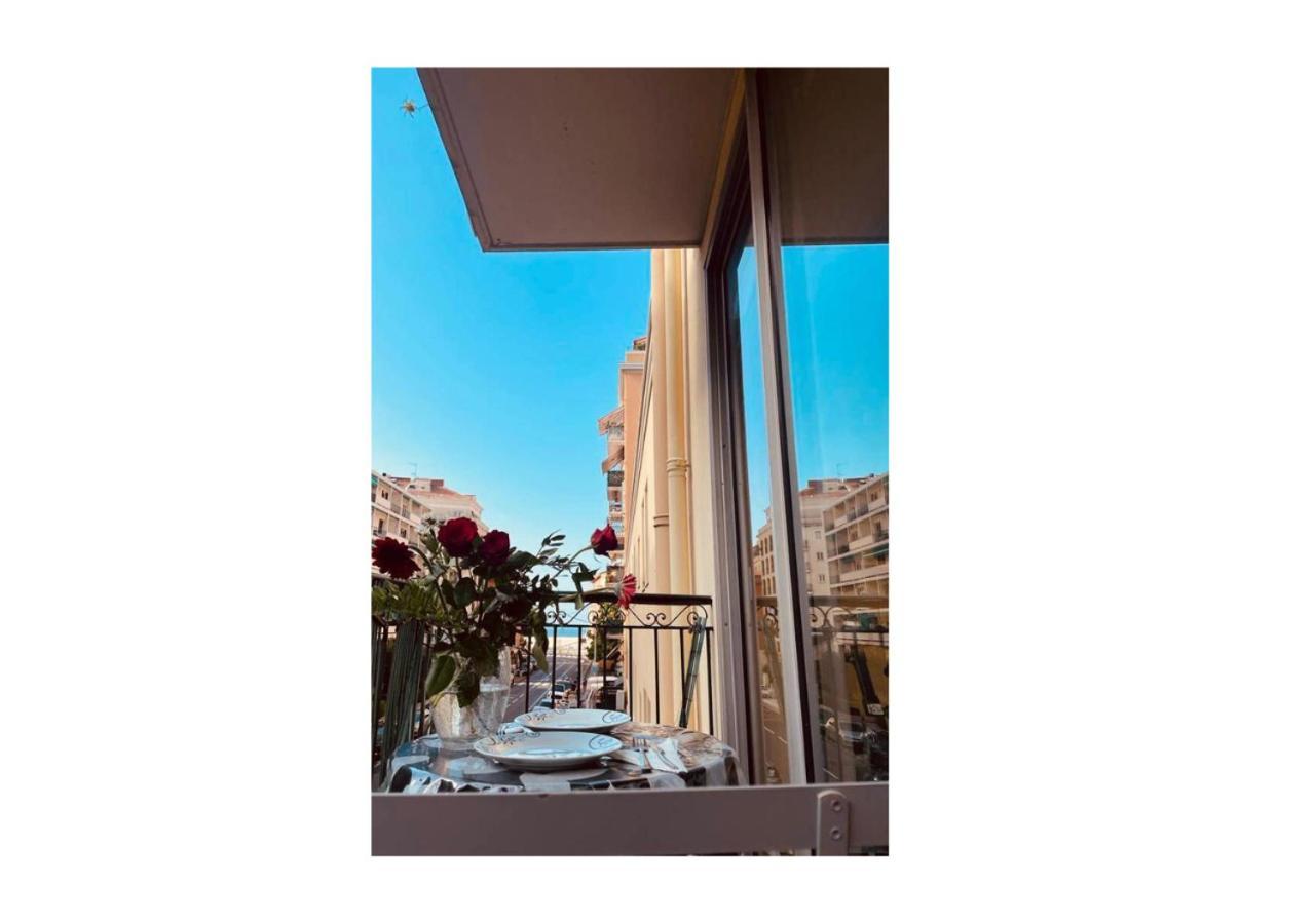 - Port De Apartment