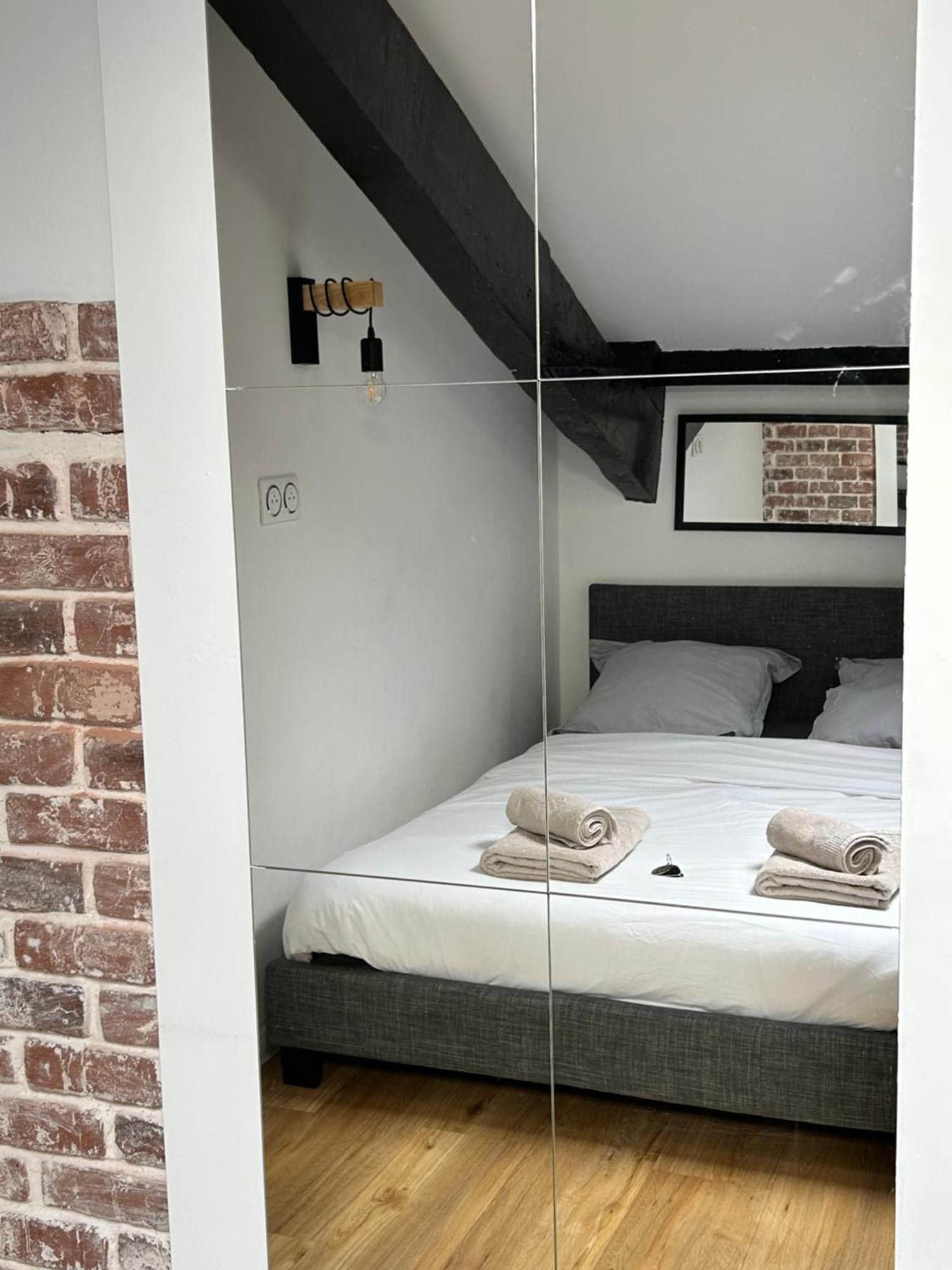 Hyper Centre Apartment