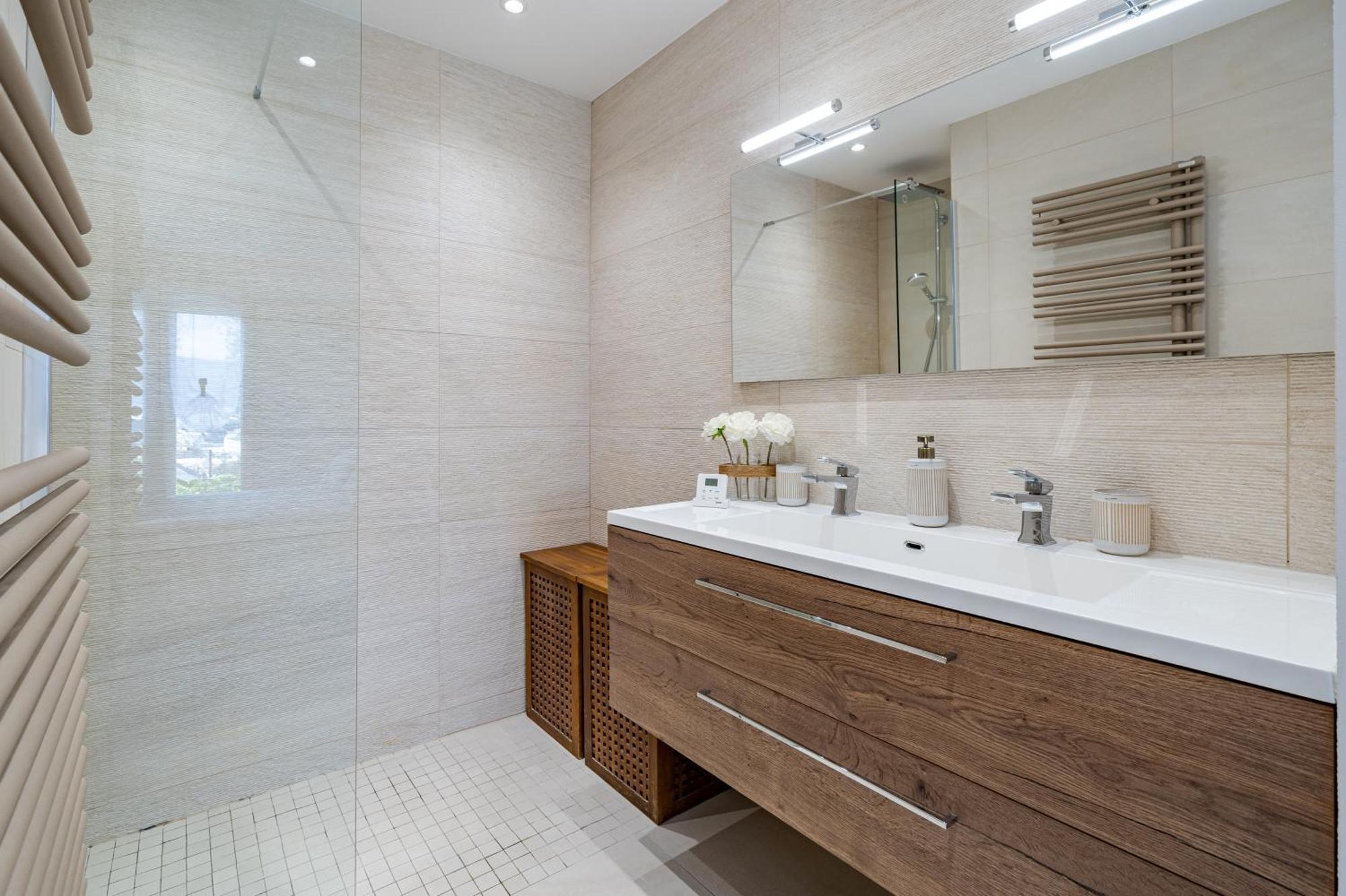 De Prestige Vue Panoramique Piscine Climatisation *