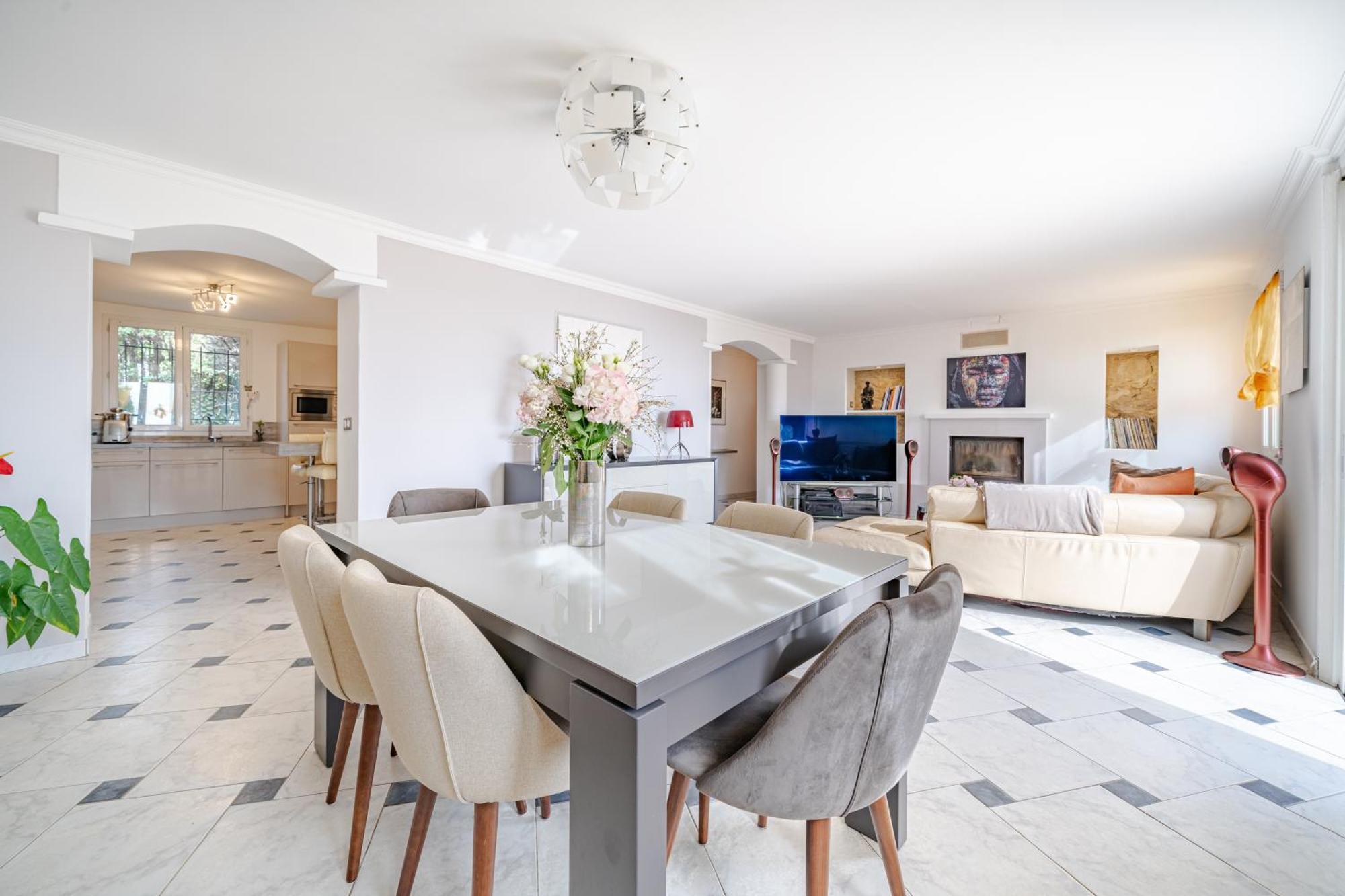 De Prestige Vue Panoramique Piscine Climatisation Villa