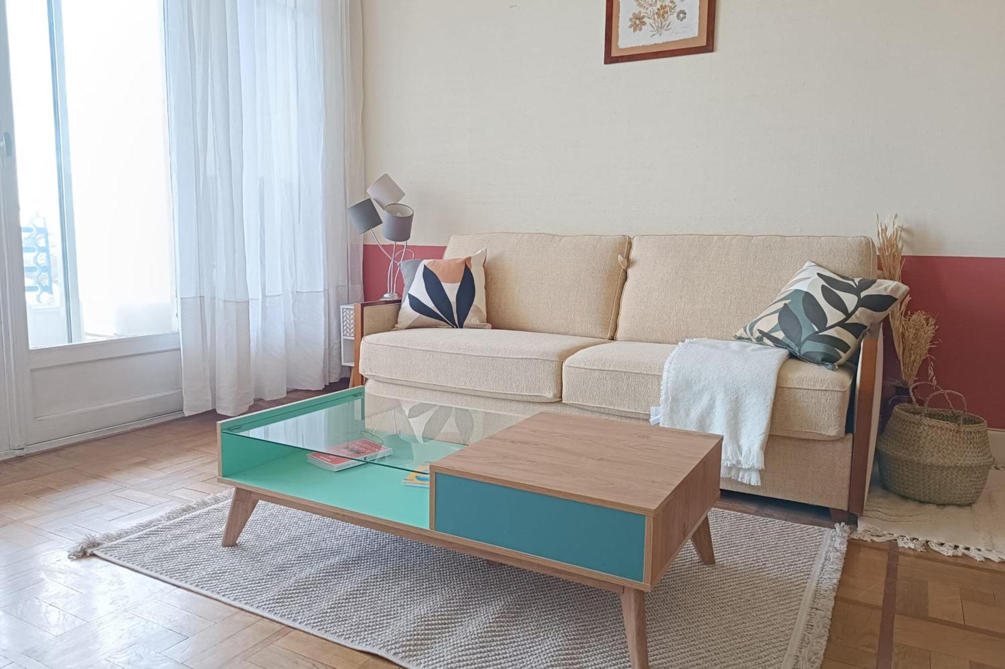 Charming T1 With Terrace And Sea View Nice