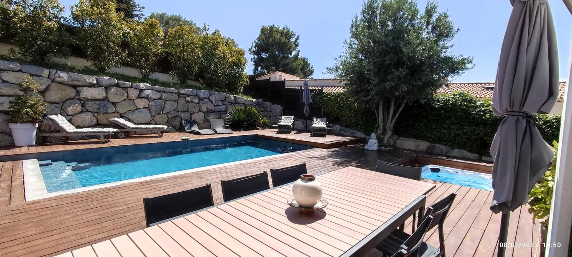 Villa Moderne Piscine Jacuzzi