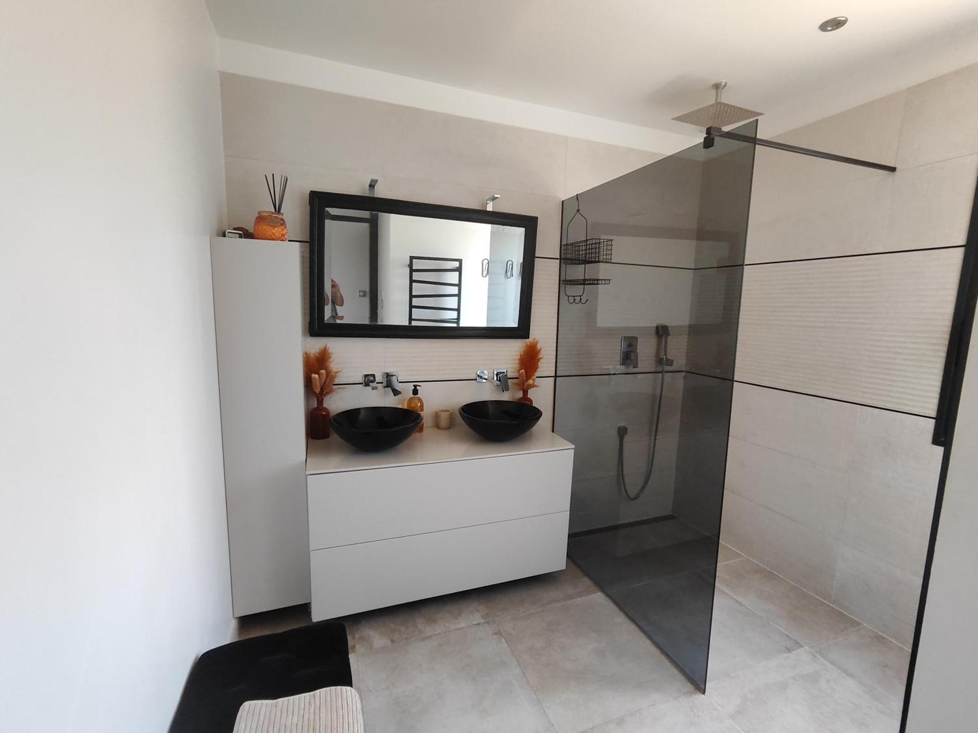 Villa Moderne Piscine Jacuzzi