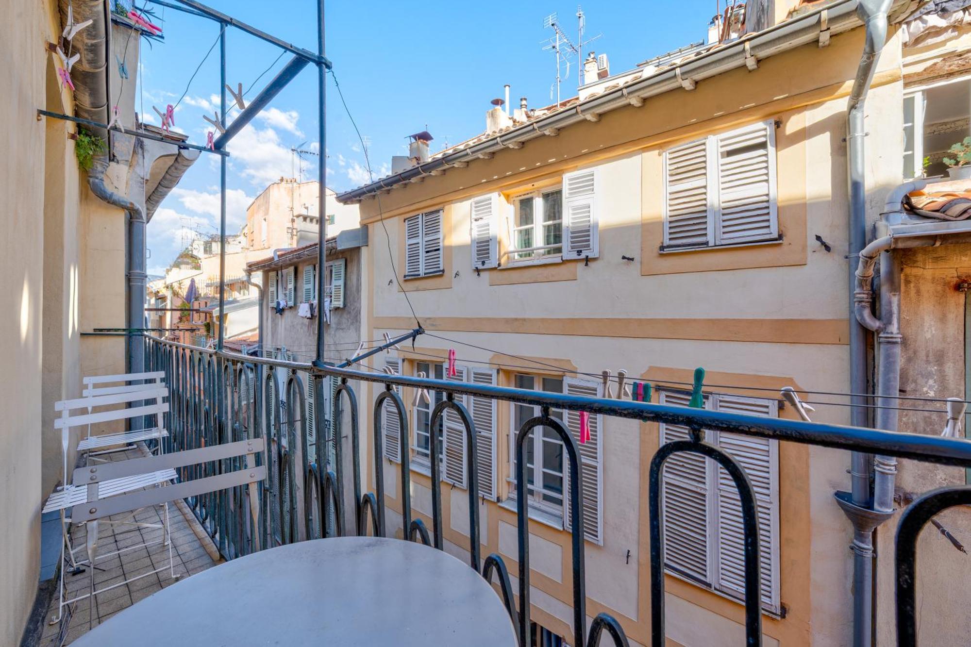 Vieux-nice 2p Climatise Balcon *