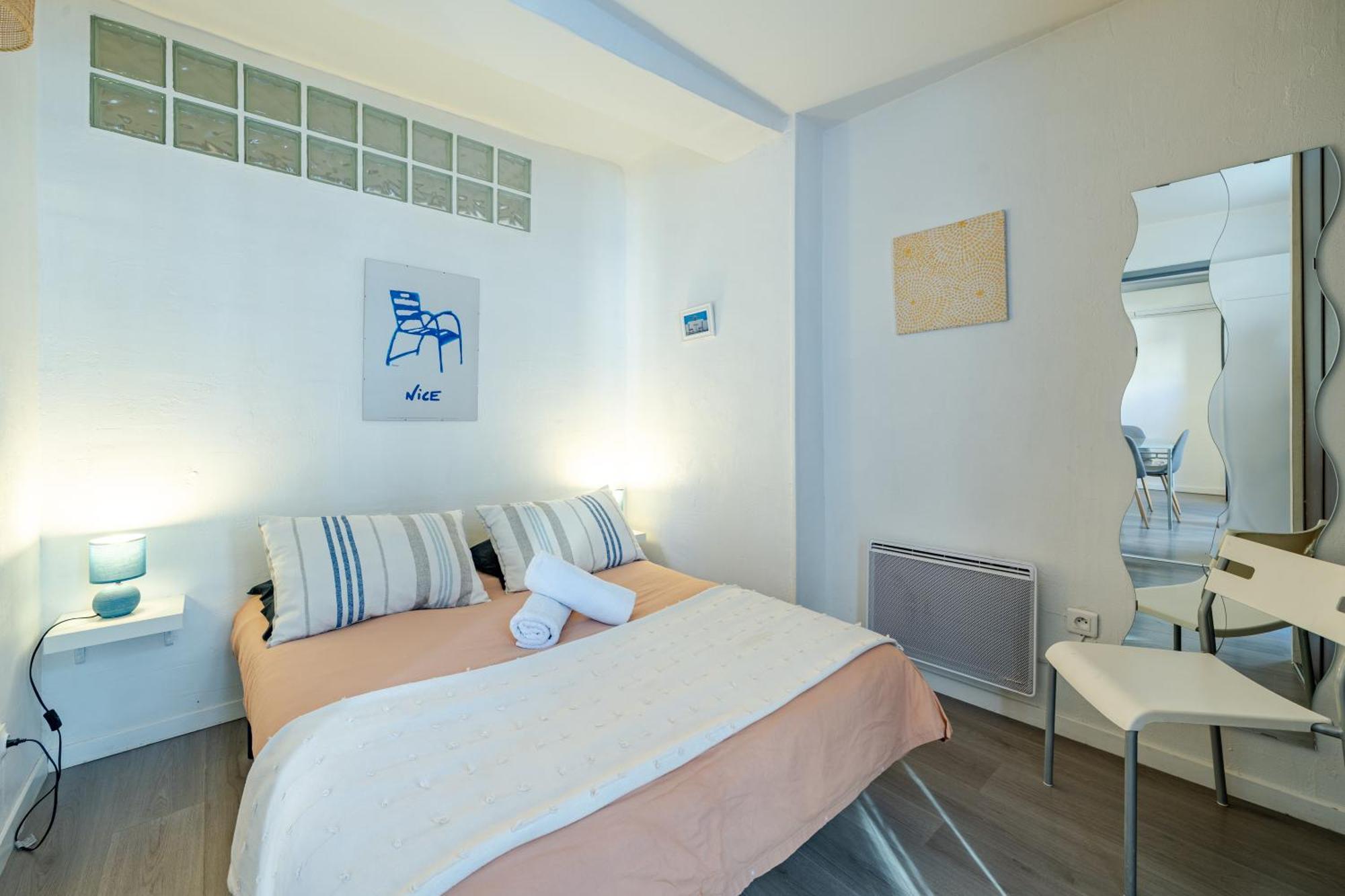 Vieux-nice 2p Climatise Balcon Nice