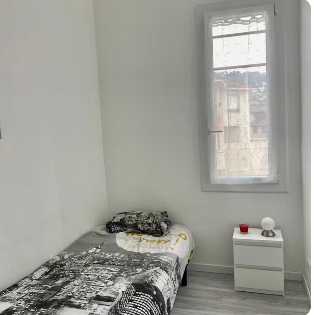 - Port De Appartement Nice