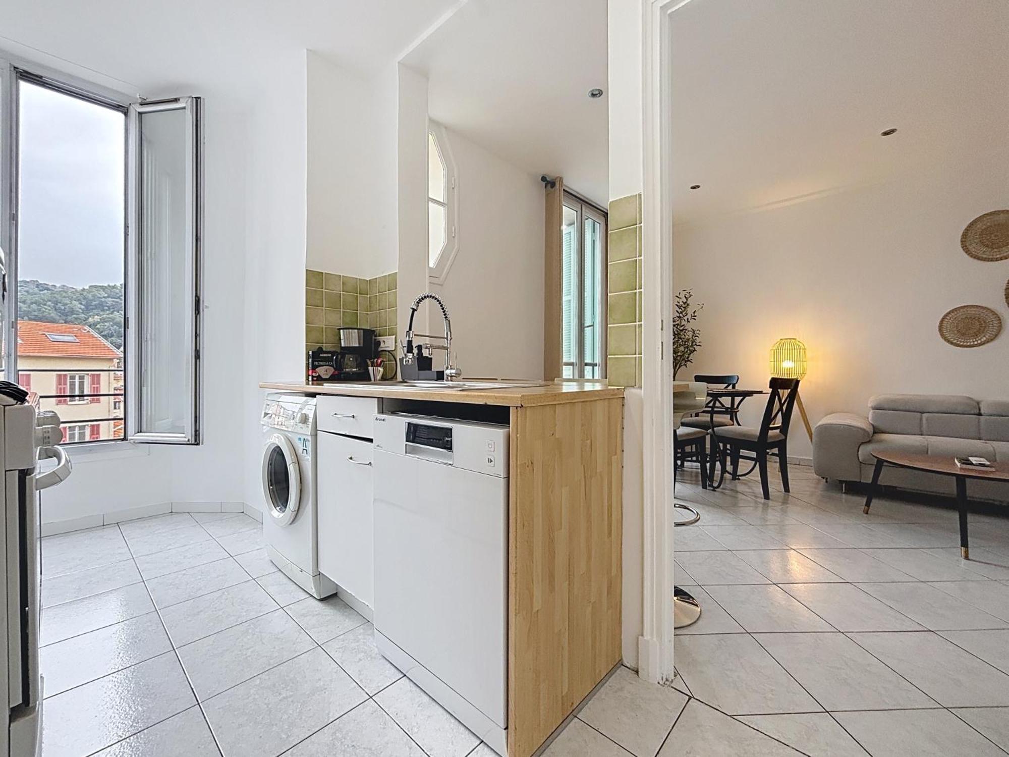 Carlone 8 Pers, Clim, Proche Mer, Transports Appartement