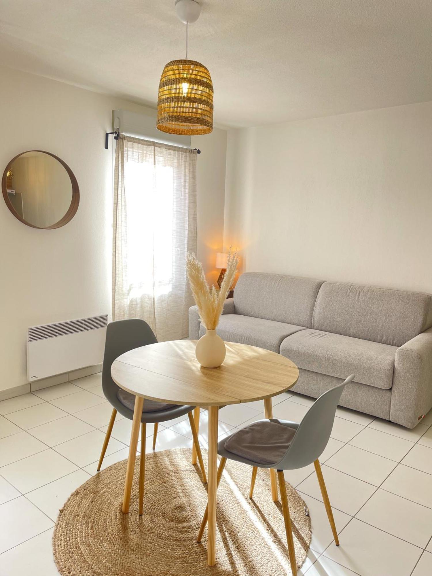 Studio, Climatisation, Terrasse, Parking, 1 Min Tramway *