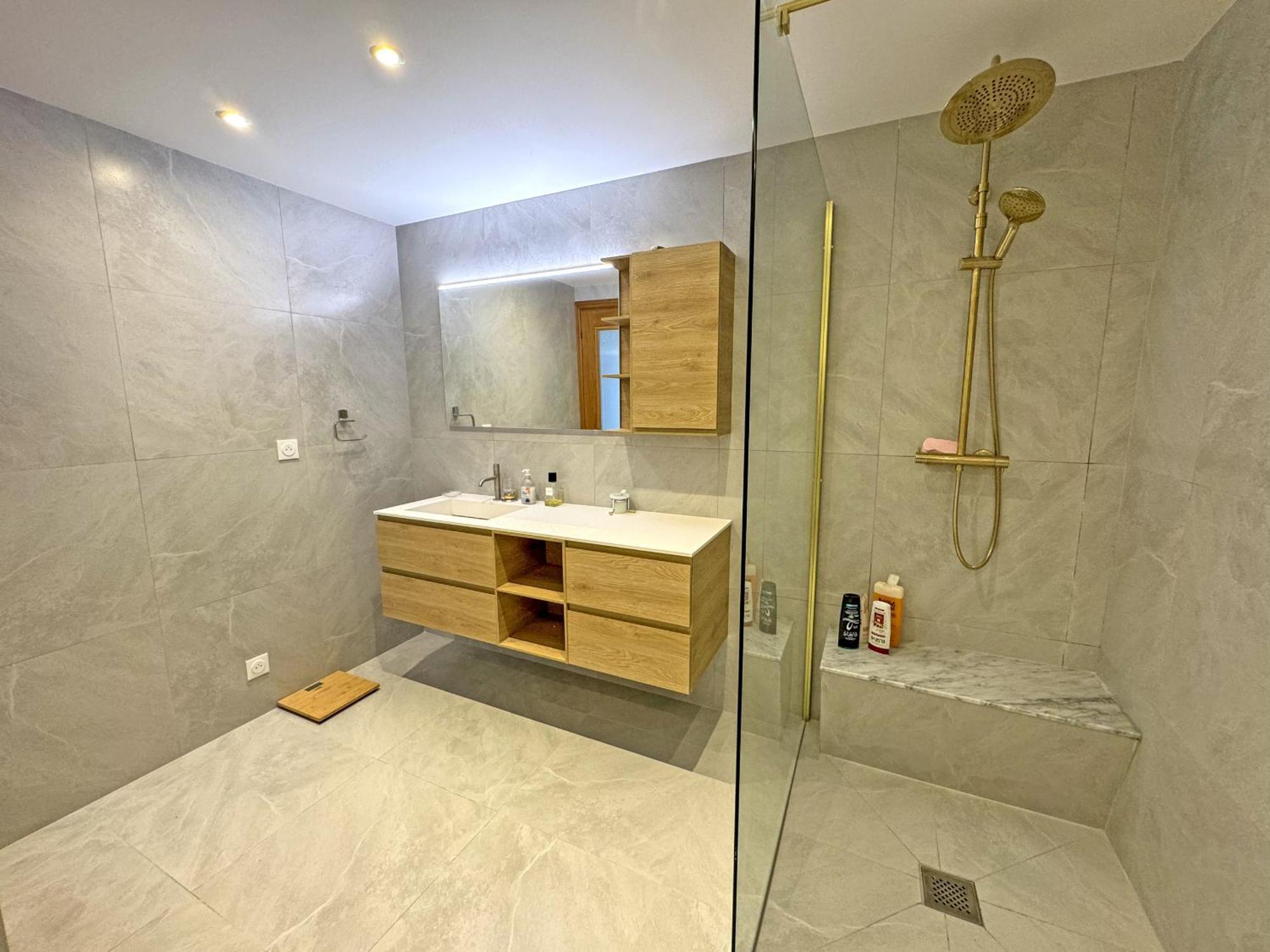 Panoramic Sea View Promenade Apartment Nice