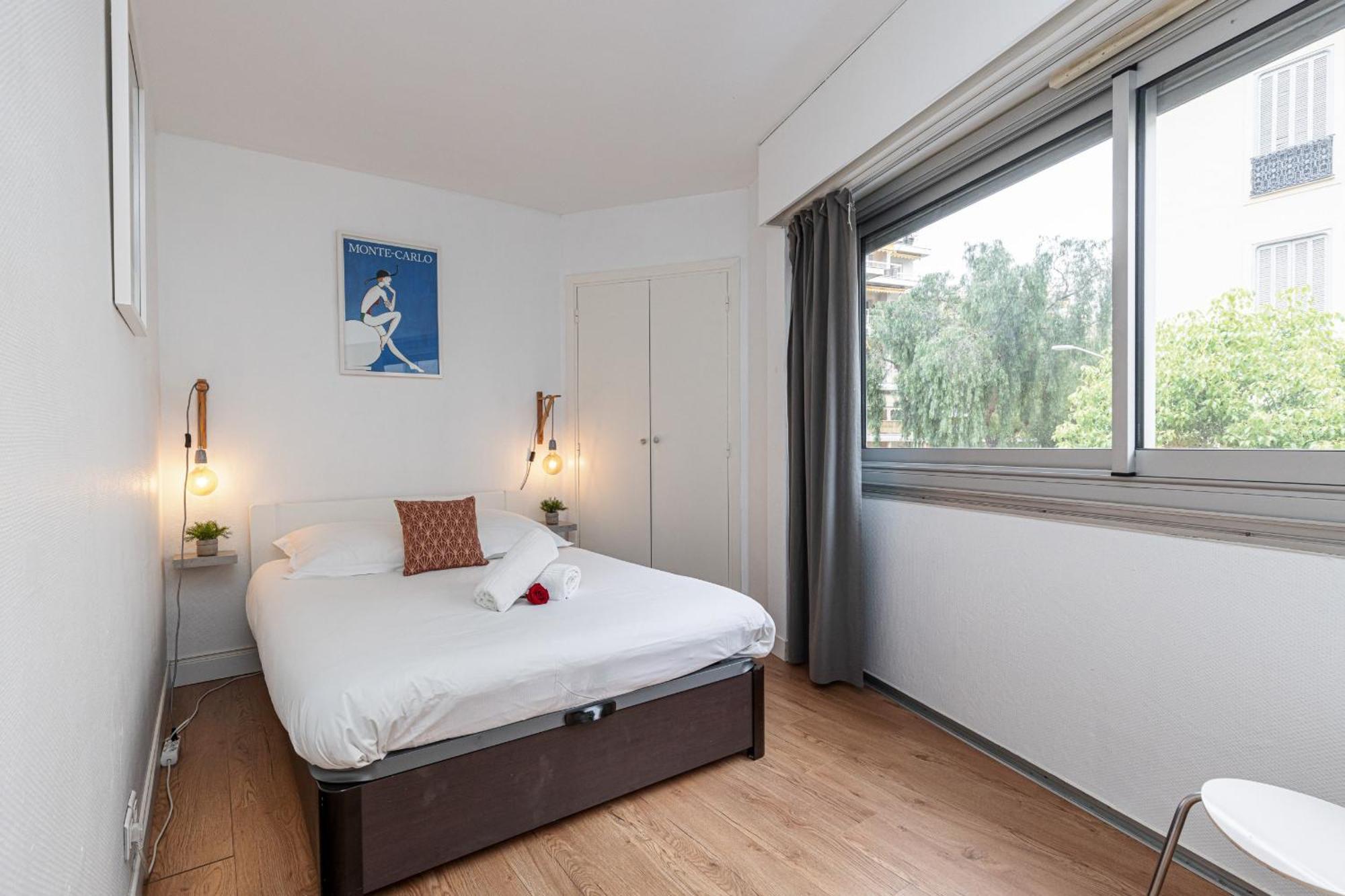 Apartment 1 Bdr *