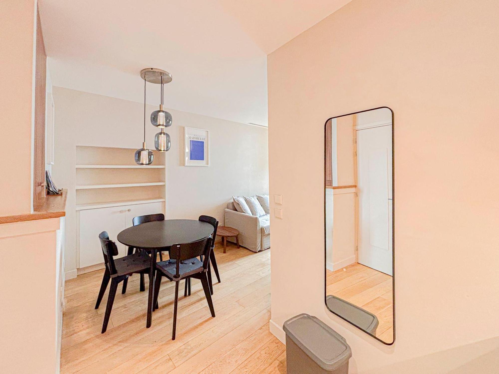 Petit Cocon Au Coeur Du Vieux-nice, Wifi, Ac, 2pers Apartment