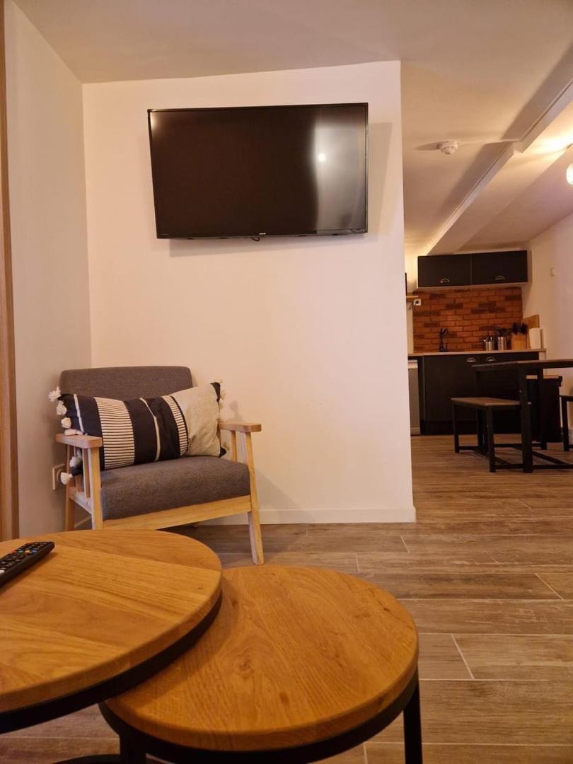 A 2 Pas De La Promenade Des Apartment *