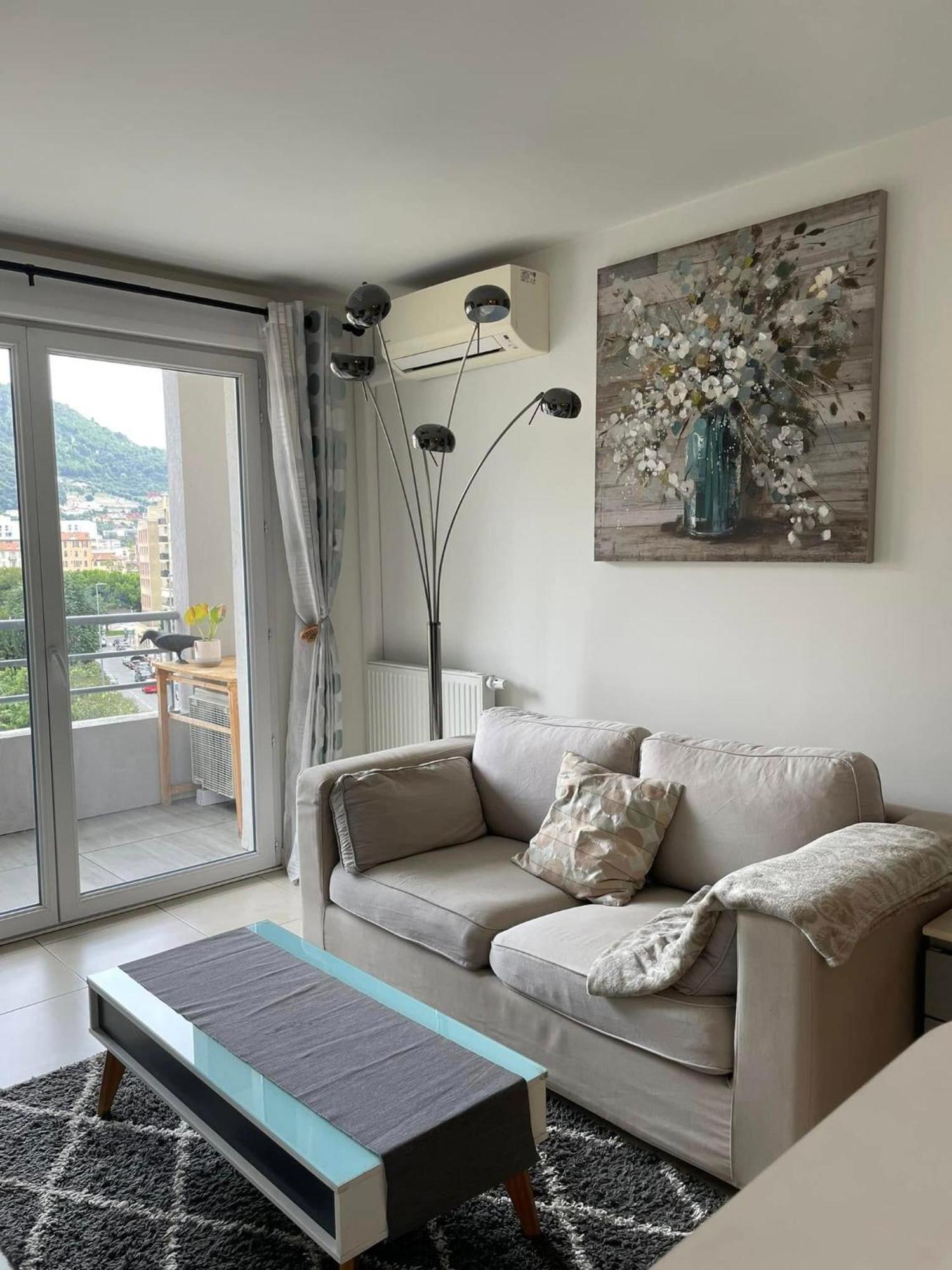 Modern Flat * Nice