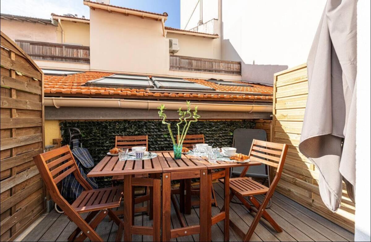 1 Bed, Center Of With Ac Nice