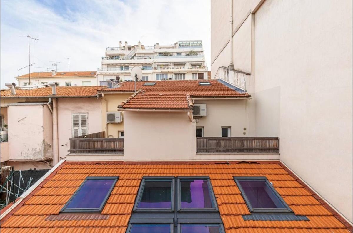Duplex Center Of With Ac * Nice