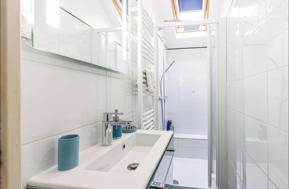 Apartment Duplex Center Of With Ac *