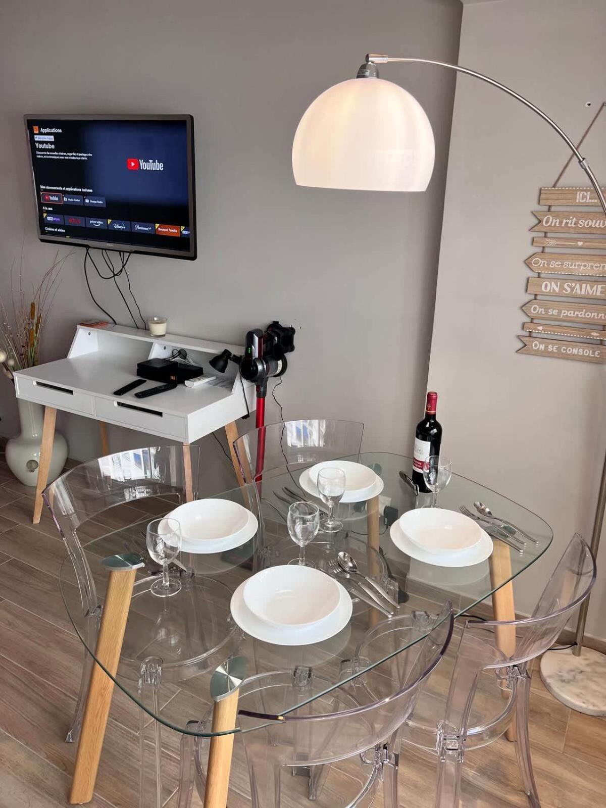 Holiday home At The Heart Of Carre D'or 2 Mins Sea Wi-fi Nice