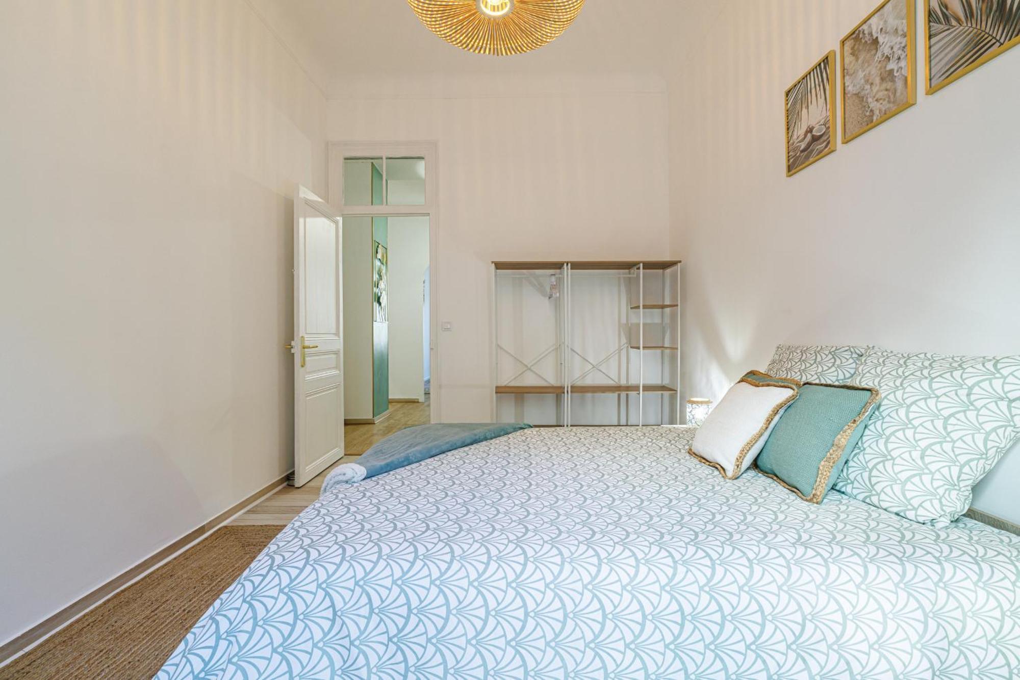 Apartment 36 Stalngrad - Spacieux - Le Port - 6 Pers Nice