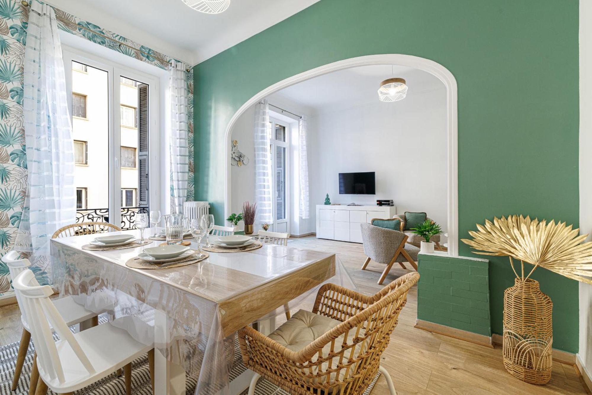 36 Stalngrad - Spacieux - Le Port - 6 Pers * Nice