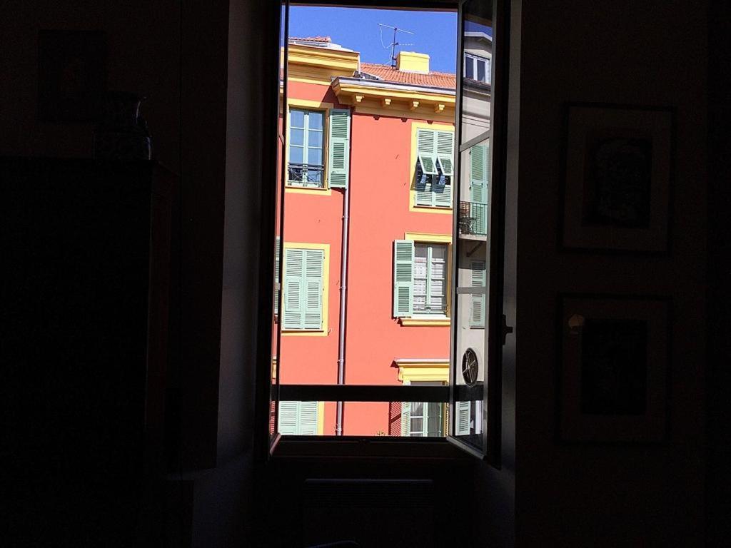 Spacious 3 Bed In The Heart Of Apartamento *