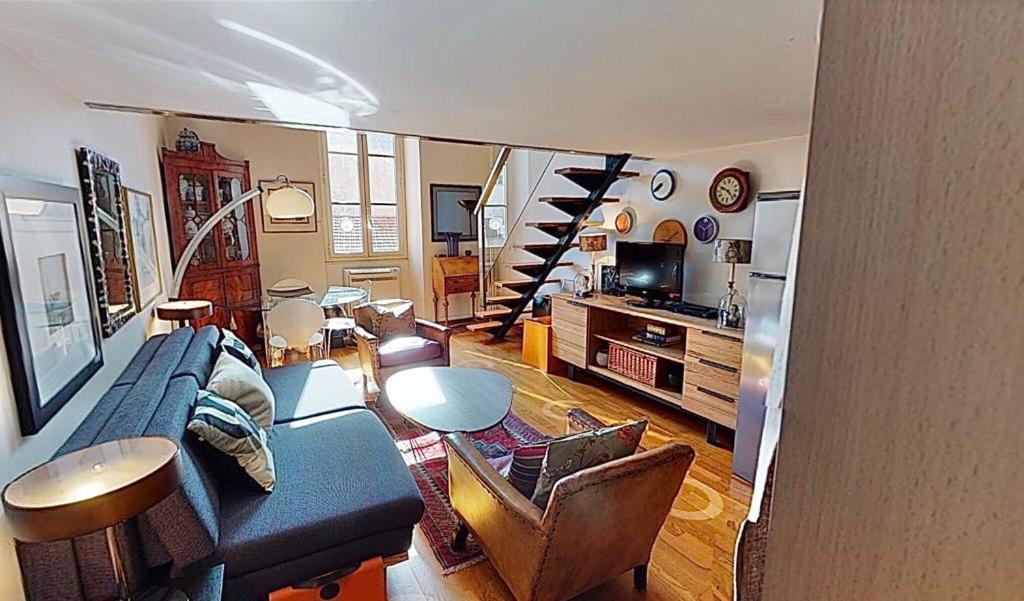 Spacious 3 Bed In The Heart Of *