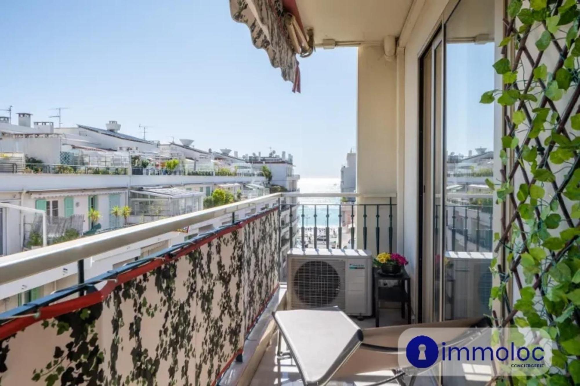 Air-conditioned With Terrace Sea View Apartment *